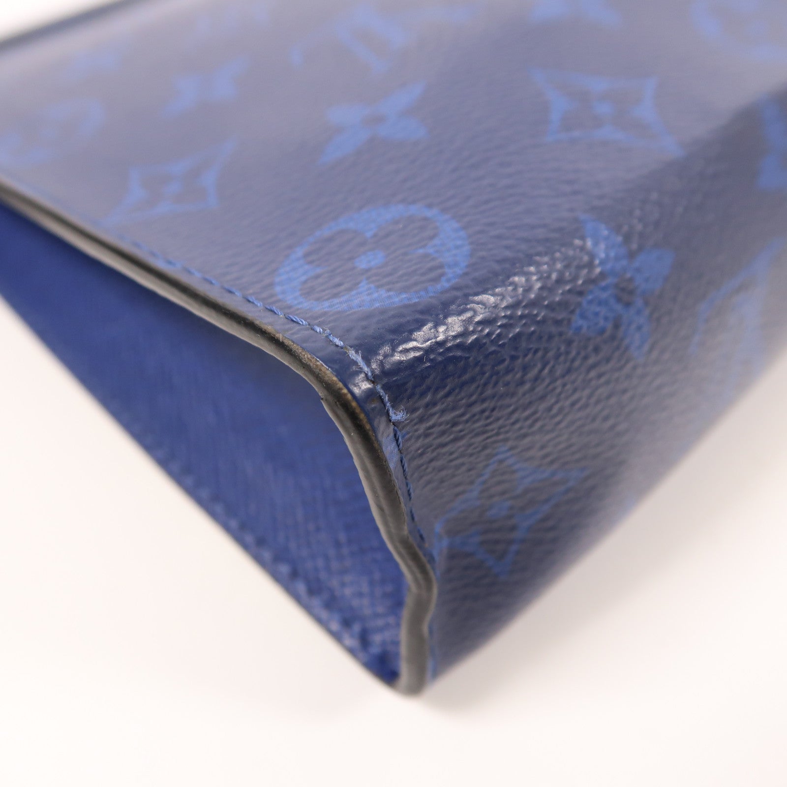 LOUIS VUITTON Taigarama Pochette Vogage MM銀扣手拿包
