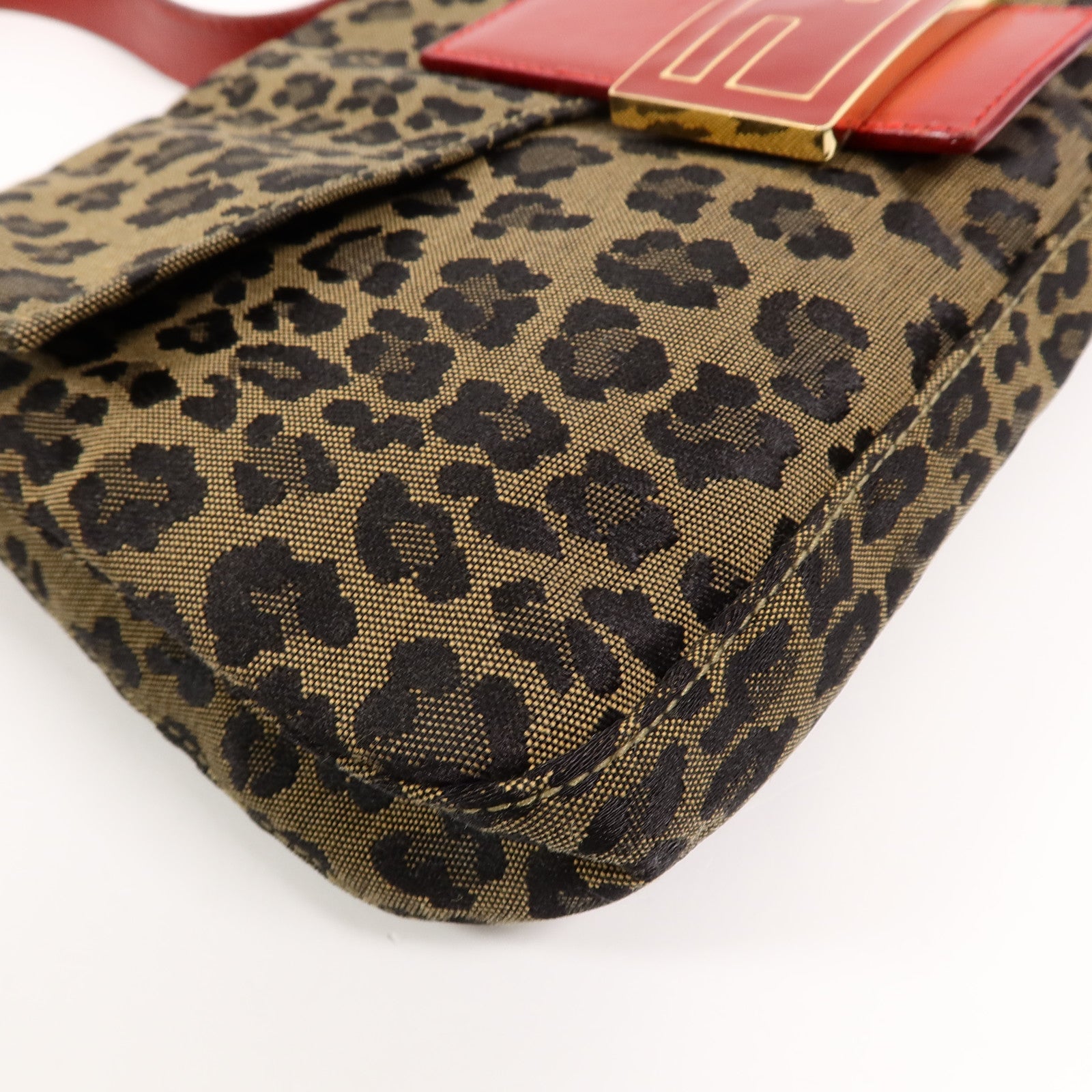 FENDI 帆布Leopard Baguette肩背袋