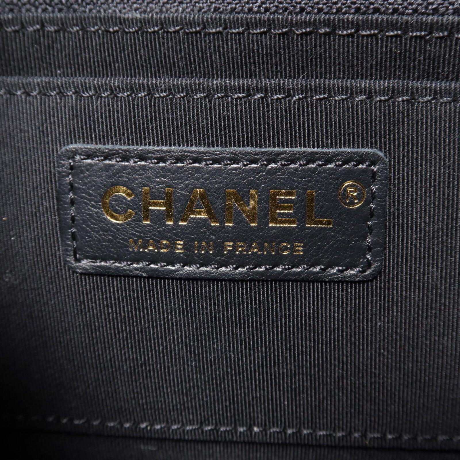 CHANEL 牛皮皮革Chain Shoulder金扣鏈帶肩背袋