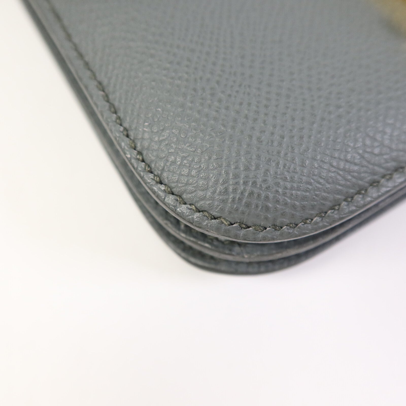 HERMES Epsom皮革Constance Mini金扣肩背袋Bleu Orage
