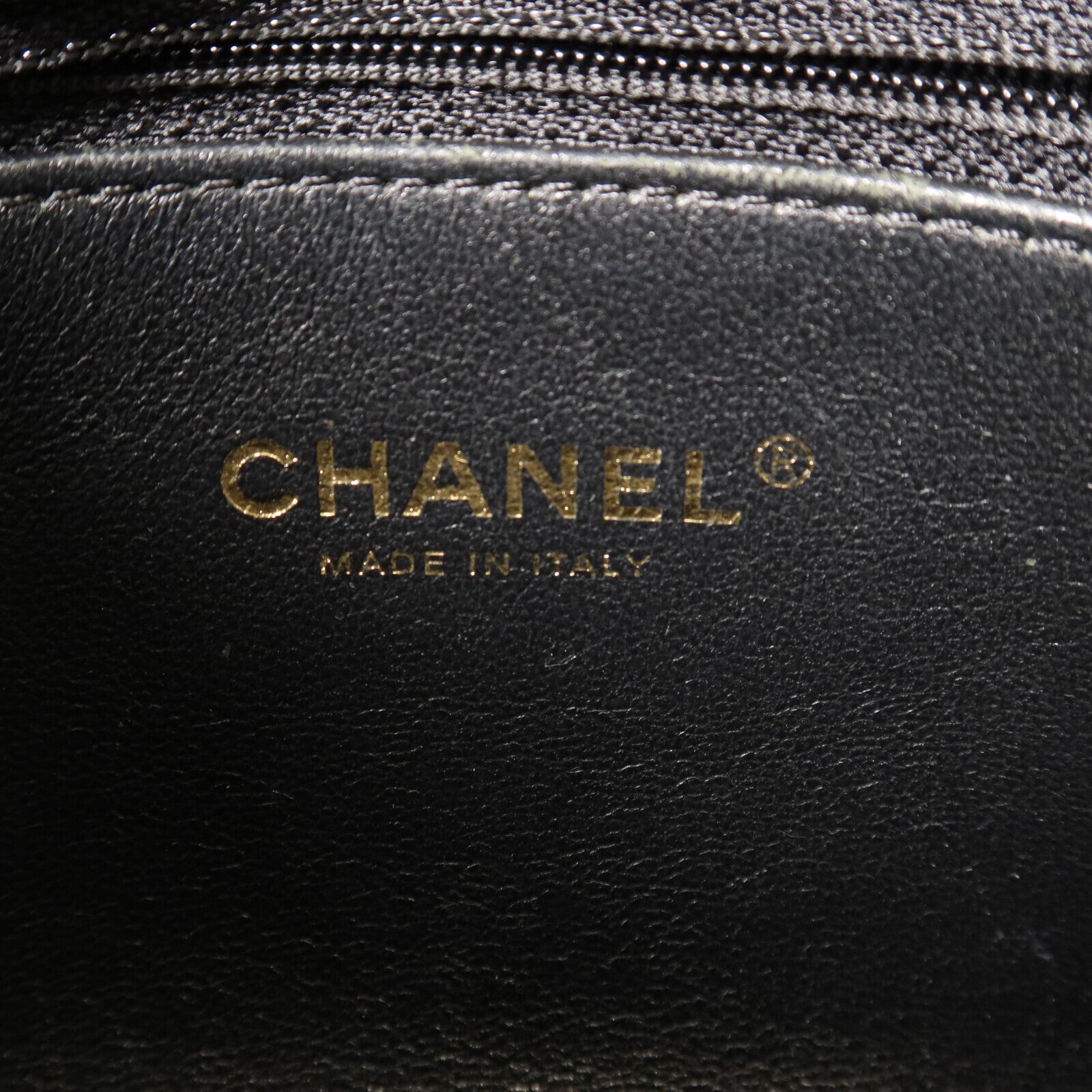 CHANEL 牛皮皮革Chain Shoulder金扣鏈帶肩背袋