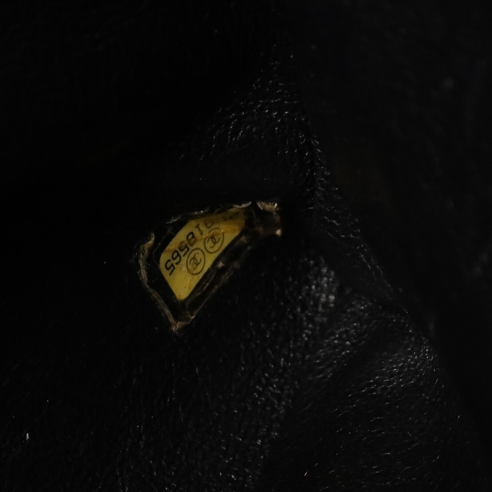 CHANEL 牛皮皮革Chain Shoulder金扣鏈帶肩背袋