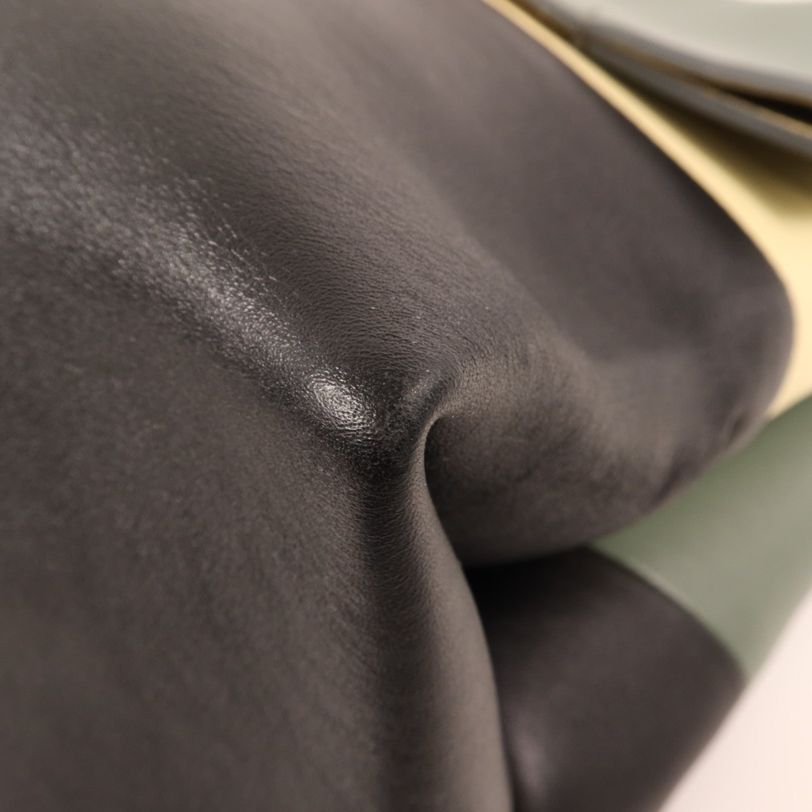 CELINE 牛皮皮革Hand Bag銀扣手挽袋