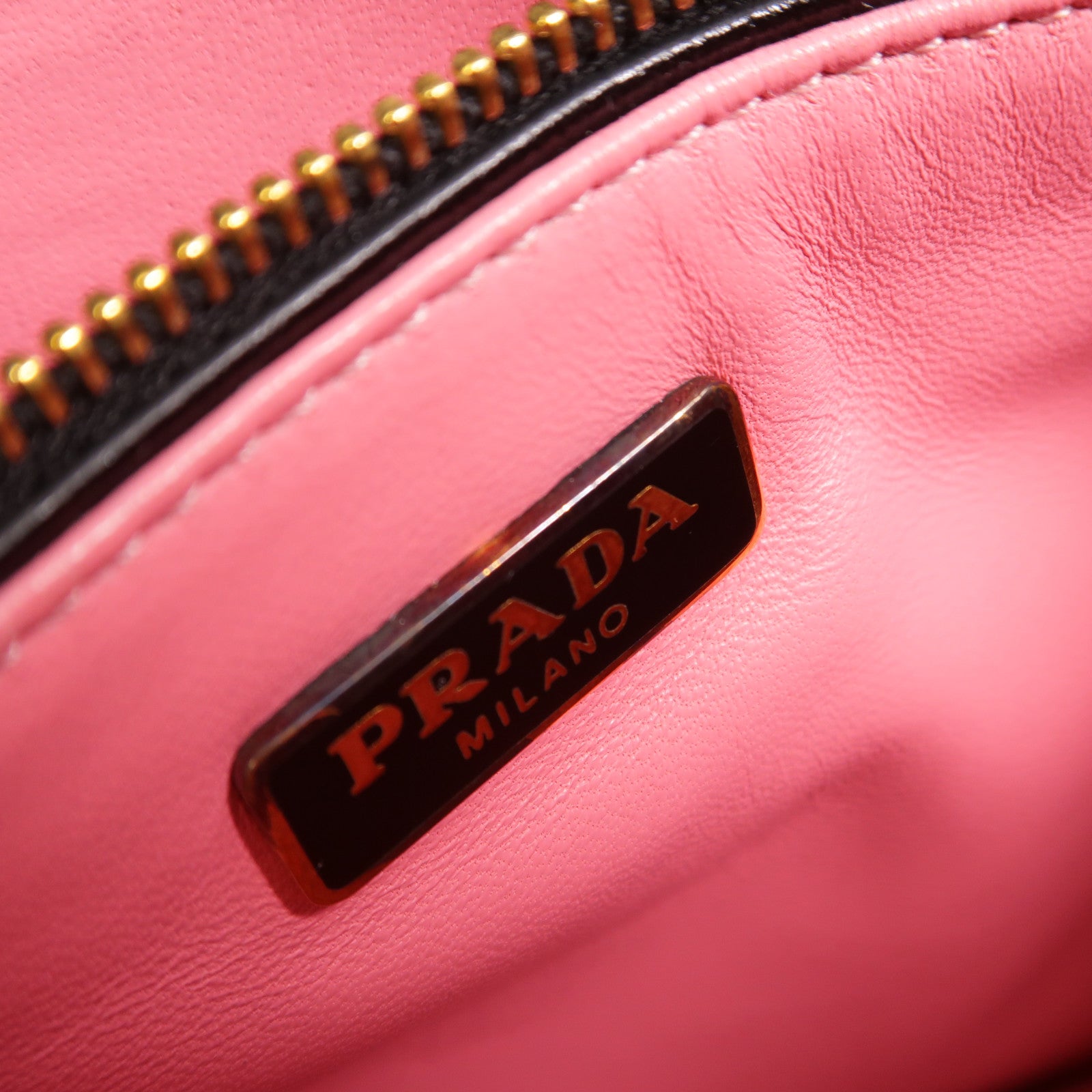 PRADA 牛皮皮革Shoulder Bag肩背袋