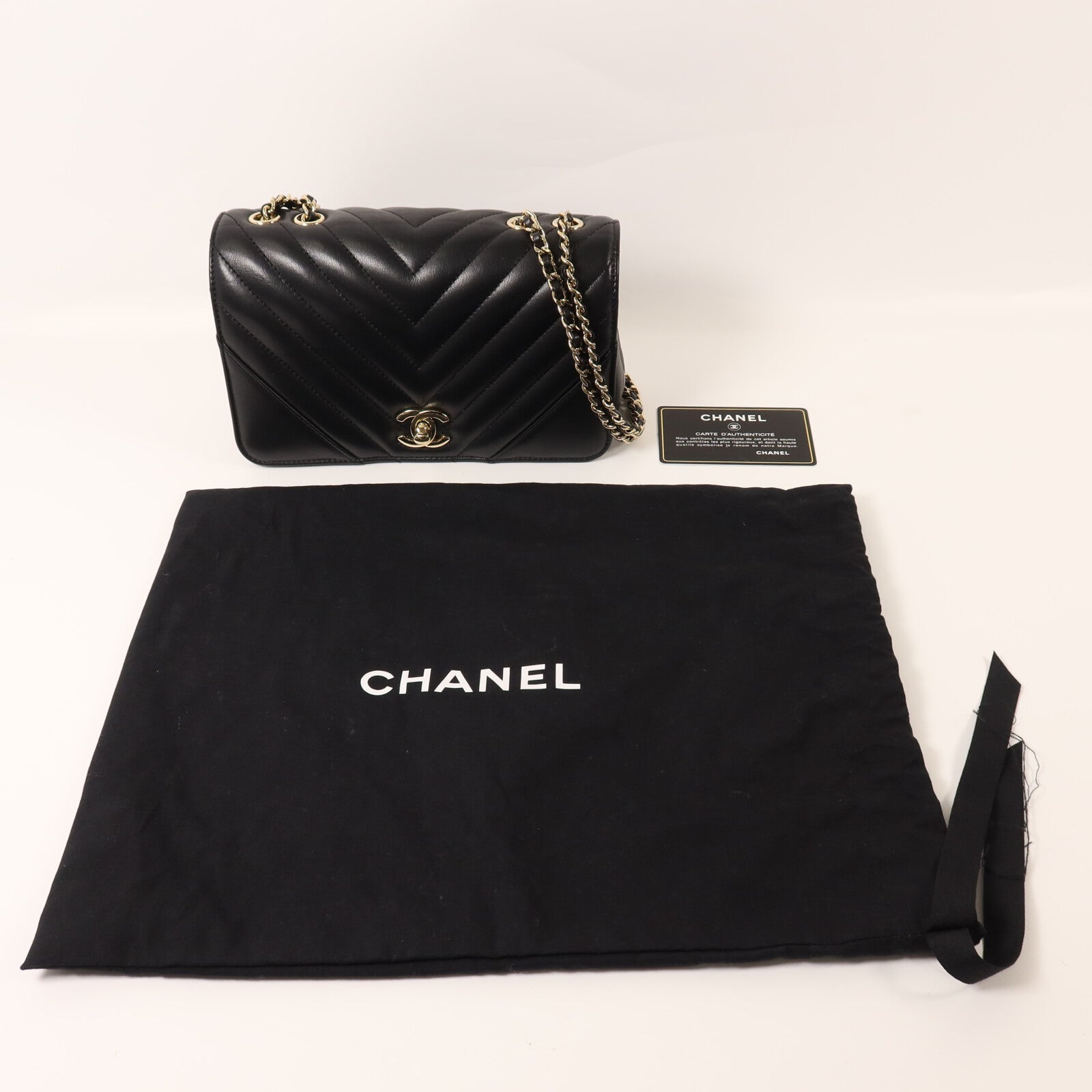 CHANEL 牛皮皮革Chain Shoulder金扣鏈帶肩背袋