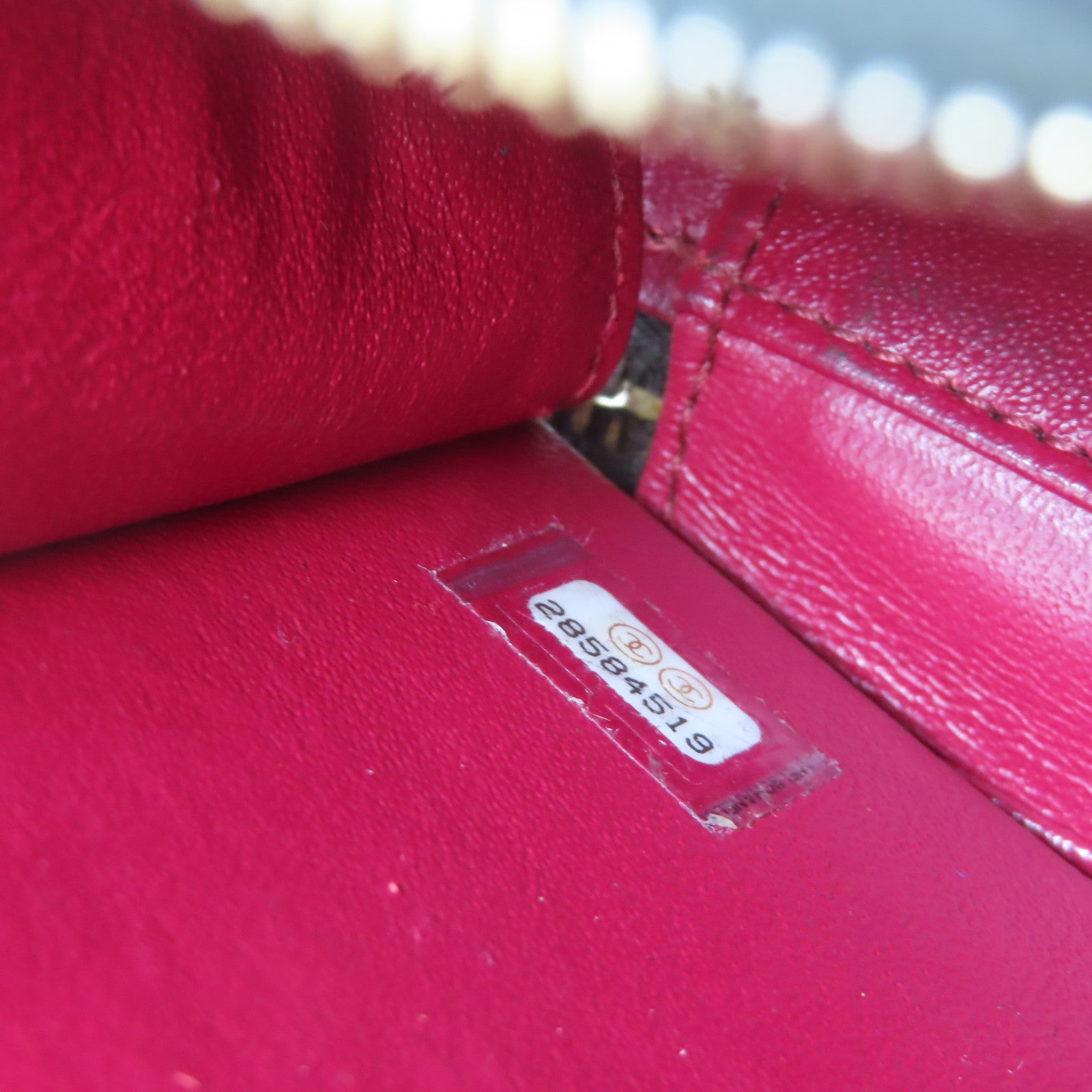 CHANEL (PRICE DOWN) Quilted CC GHW Vanity Case 2 Way Shoulder Handbag Calfskin Leather Black