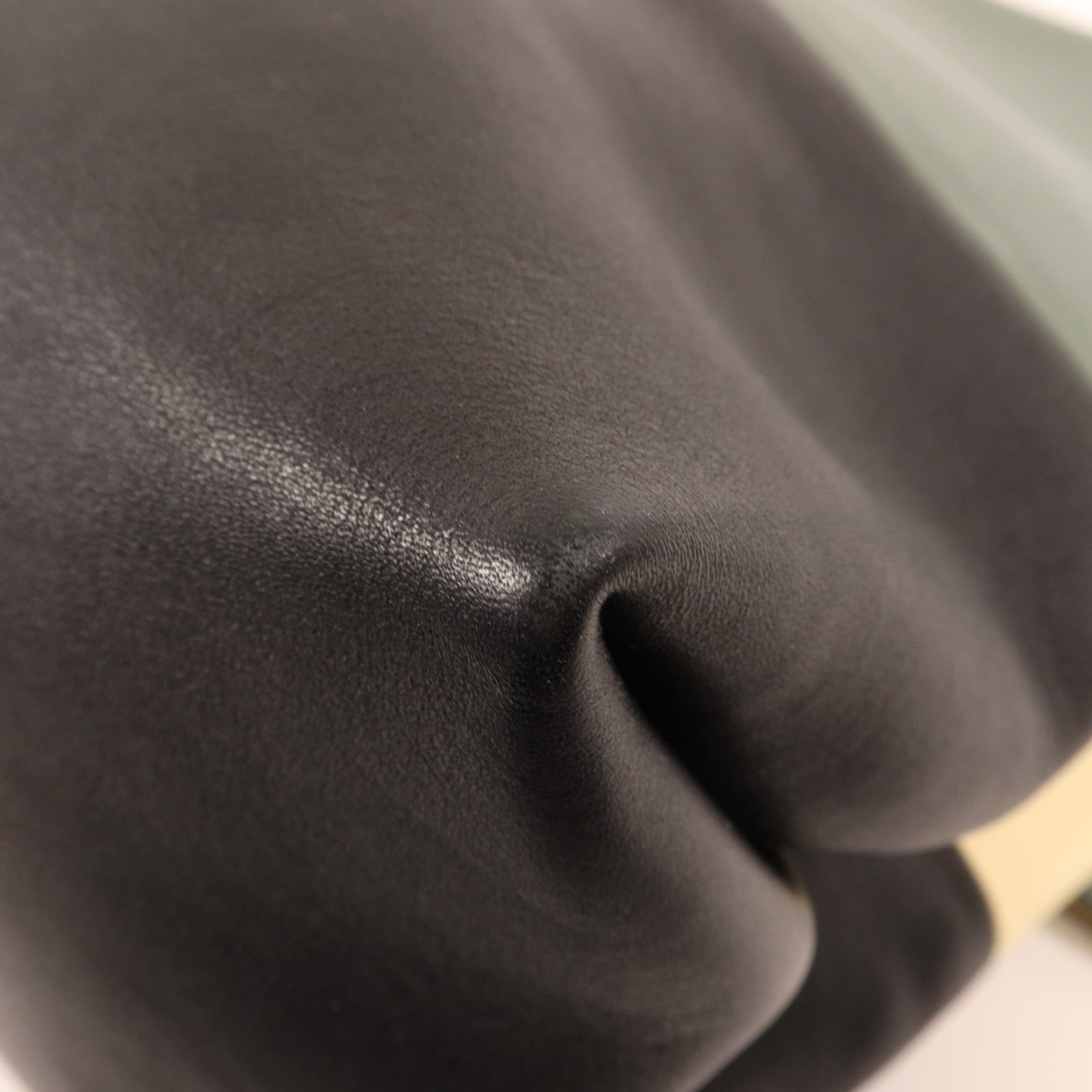 CELINE 牛皮皮革Hand Bag銀扣手挽袋
