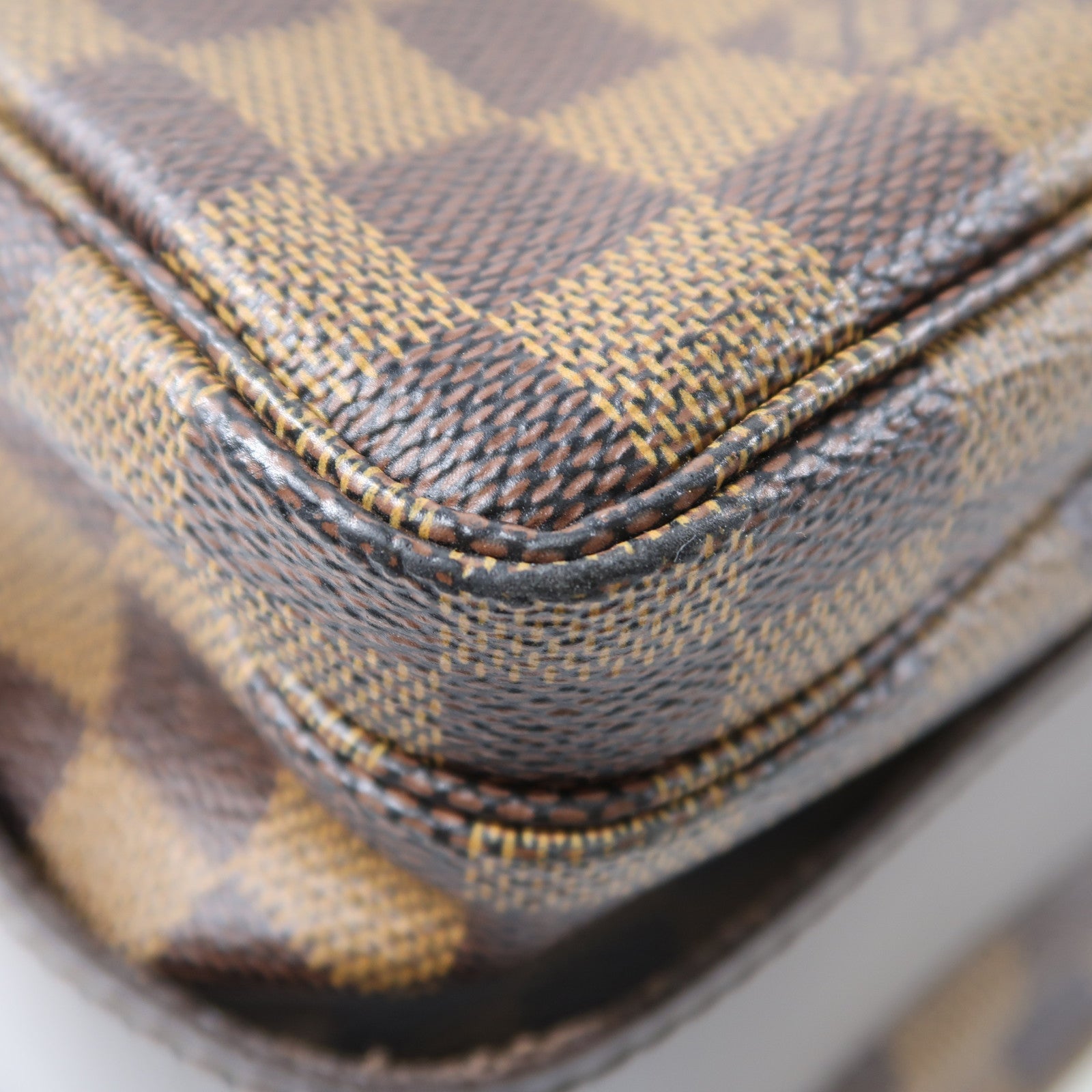 LOUIS VUITTON Damier Naviglio金扣肩背袋啡色