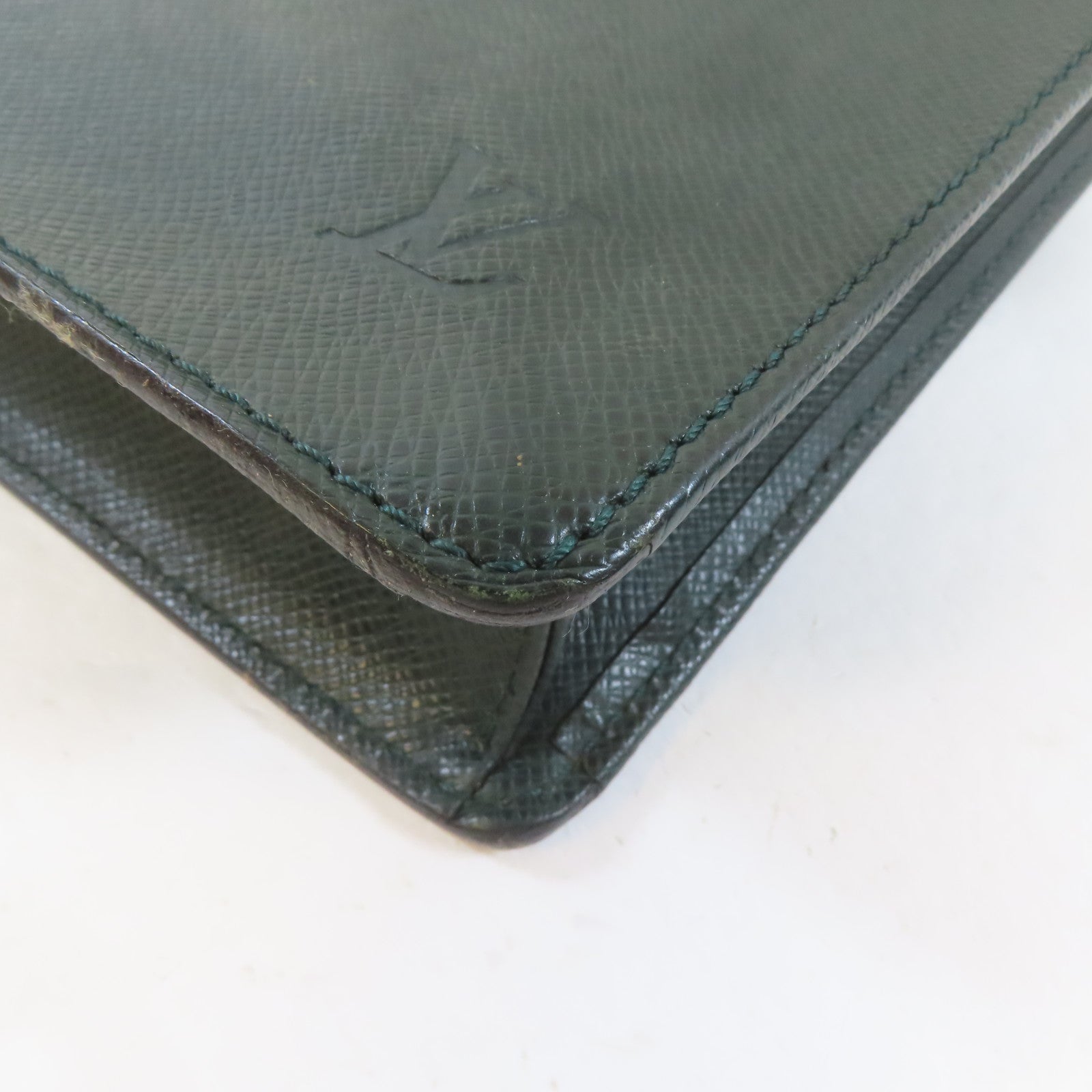 LOUIS VUITTON 【激減優惠】Taiga Business Bag金扣公事包綠色