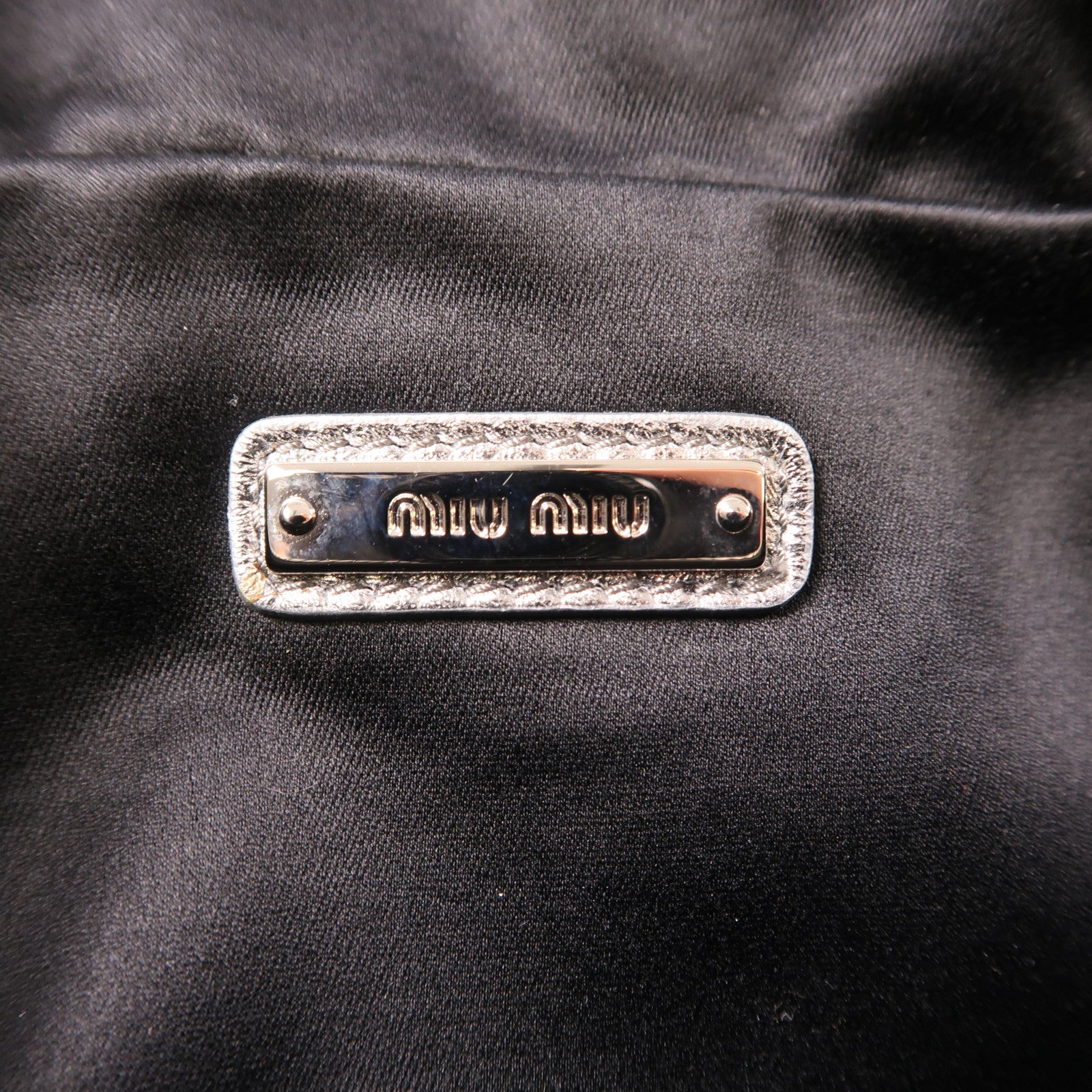 Miu Miu 牛皮皮革Waist Bag銀扣鏈帶肩背袋銀色