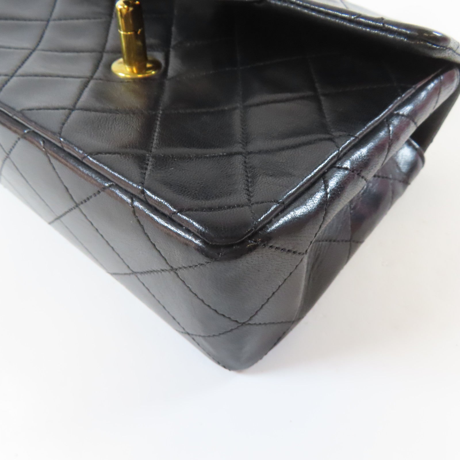 CHANEL 菱格羊皮皮革Vintage Chain Shoulder金扣鏈帶肩背袋黑色