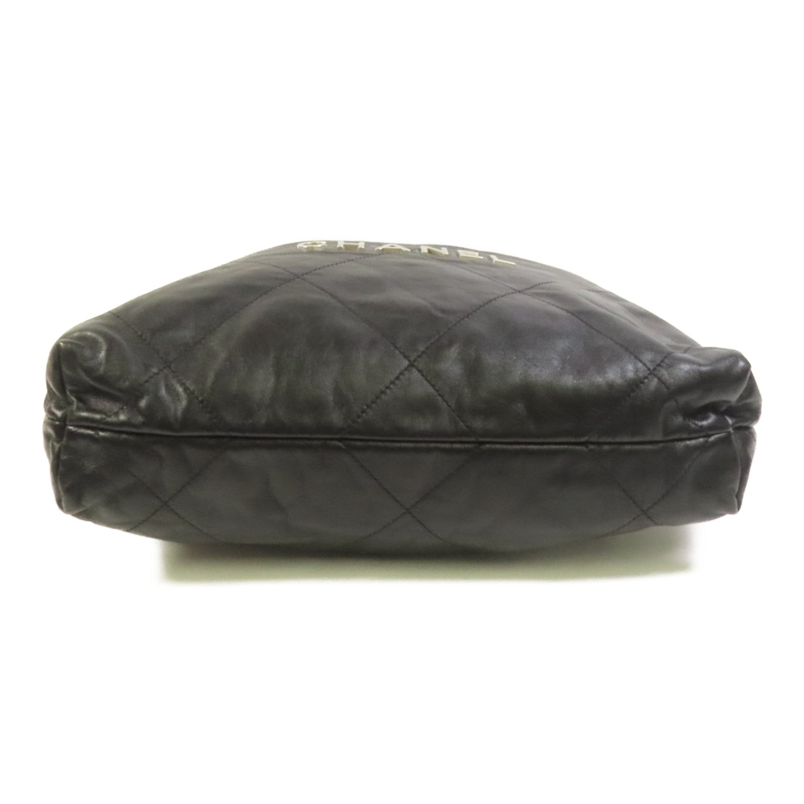 CHANEL 牛皮皮革Chanel 22 Small銀扣鏈帶肩背袋