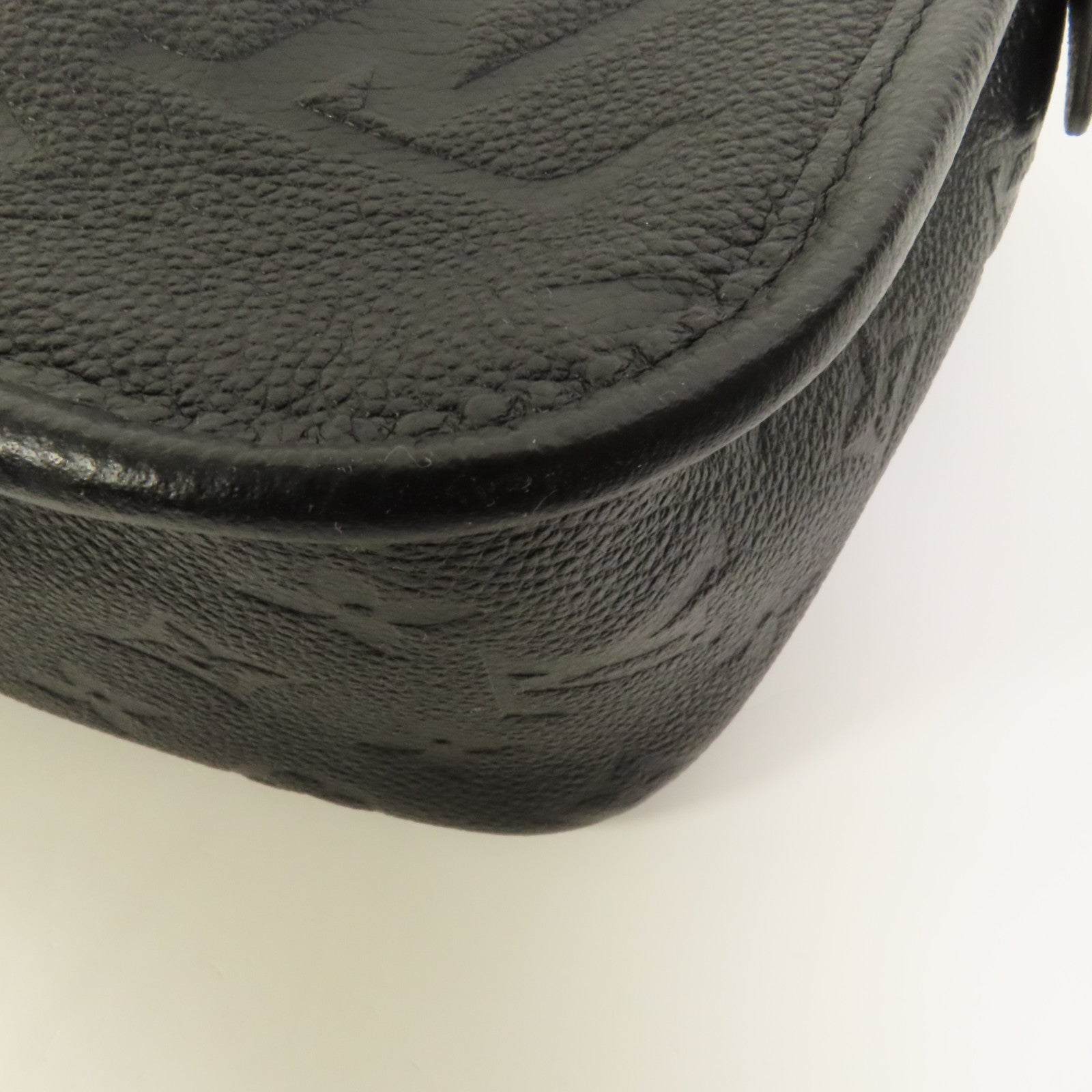 LOUIS VUITTON Monogram Empreinte Diane金扣肩背袋
