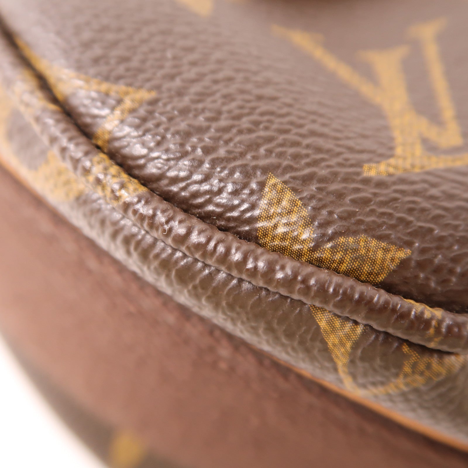 LOUIS VUITTON Monogram Beaubourg MM金扣斜挎包/肩背袋