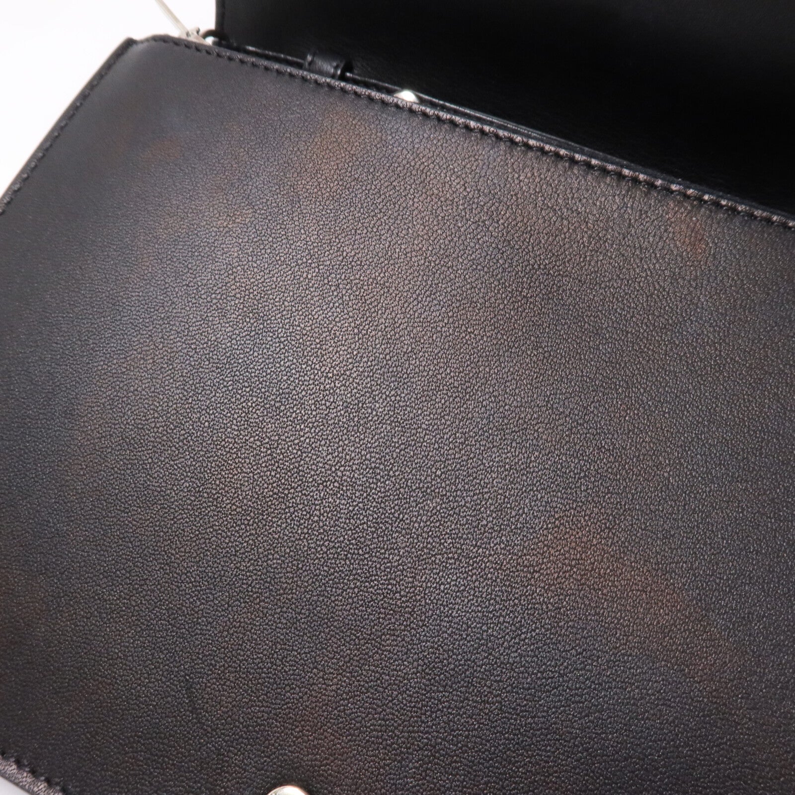 CELINE 牛皮皮革Frame Wallet On Chain鏈帶肩背袋