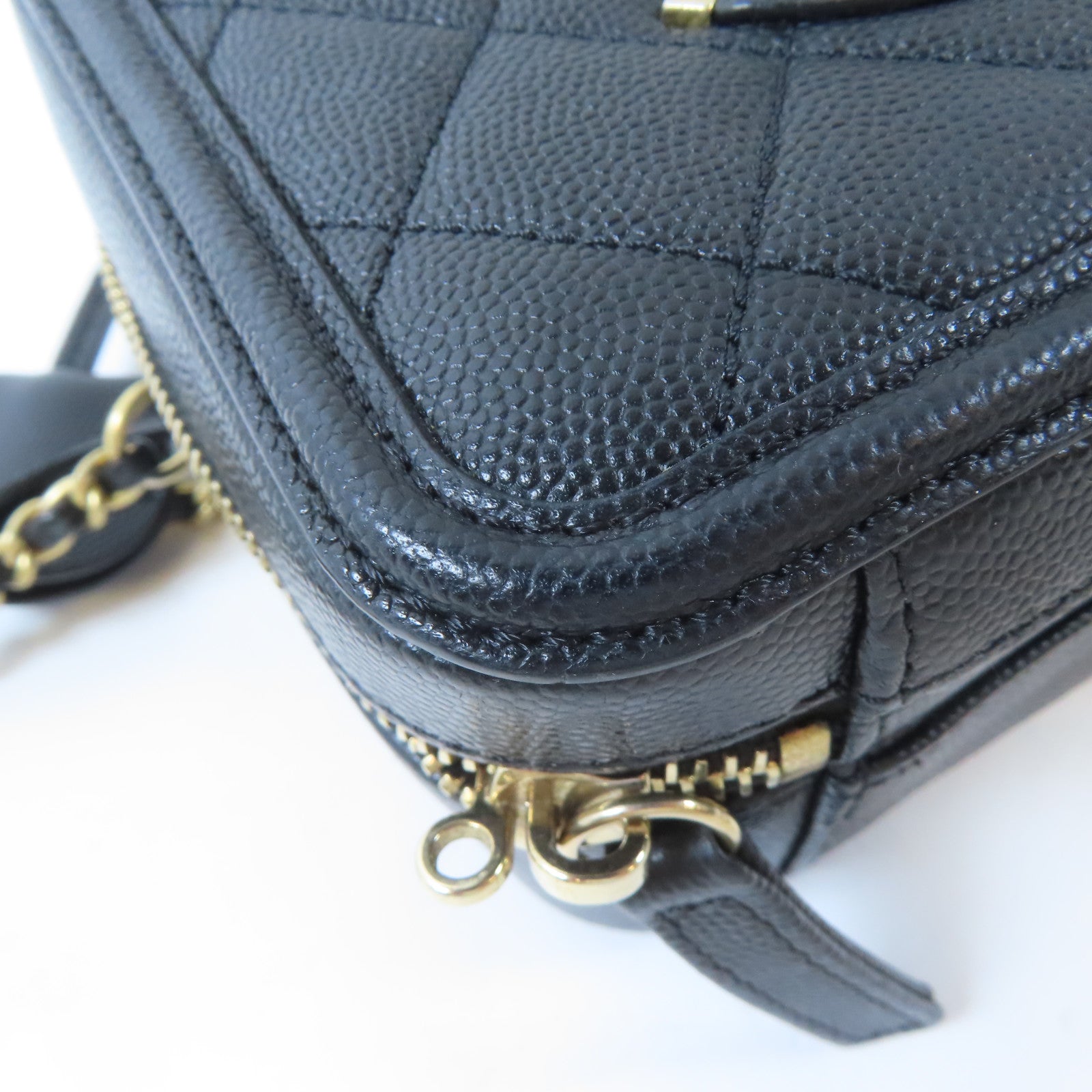 CHANEL (PRICE DOWN) Quilted CC GHW Vanity Case 2 Way Shoulder Handbag Calfskin Leather Black