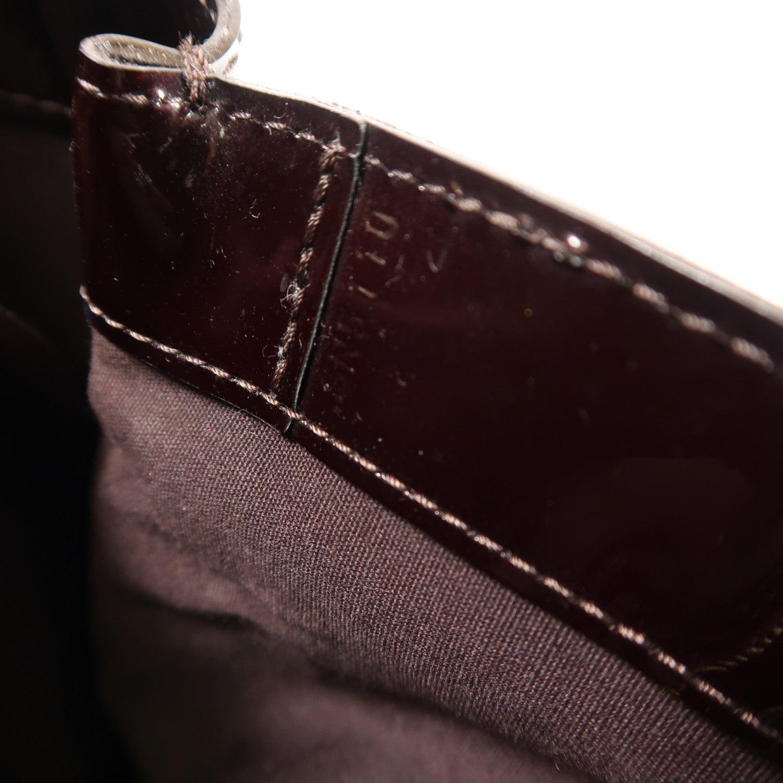 LOUIS VUITTON Vernis Wilshire MM金扣肩背袋/手挽袋