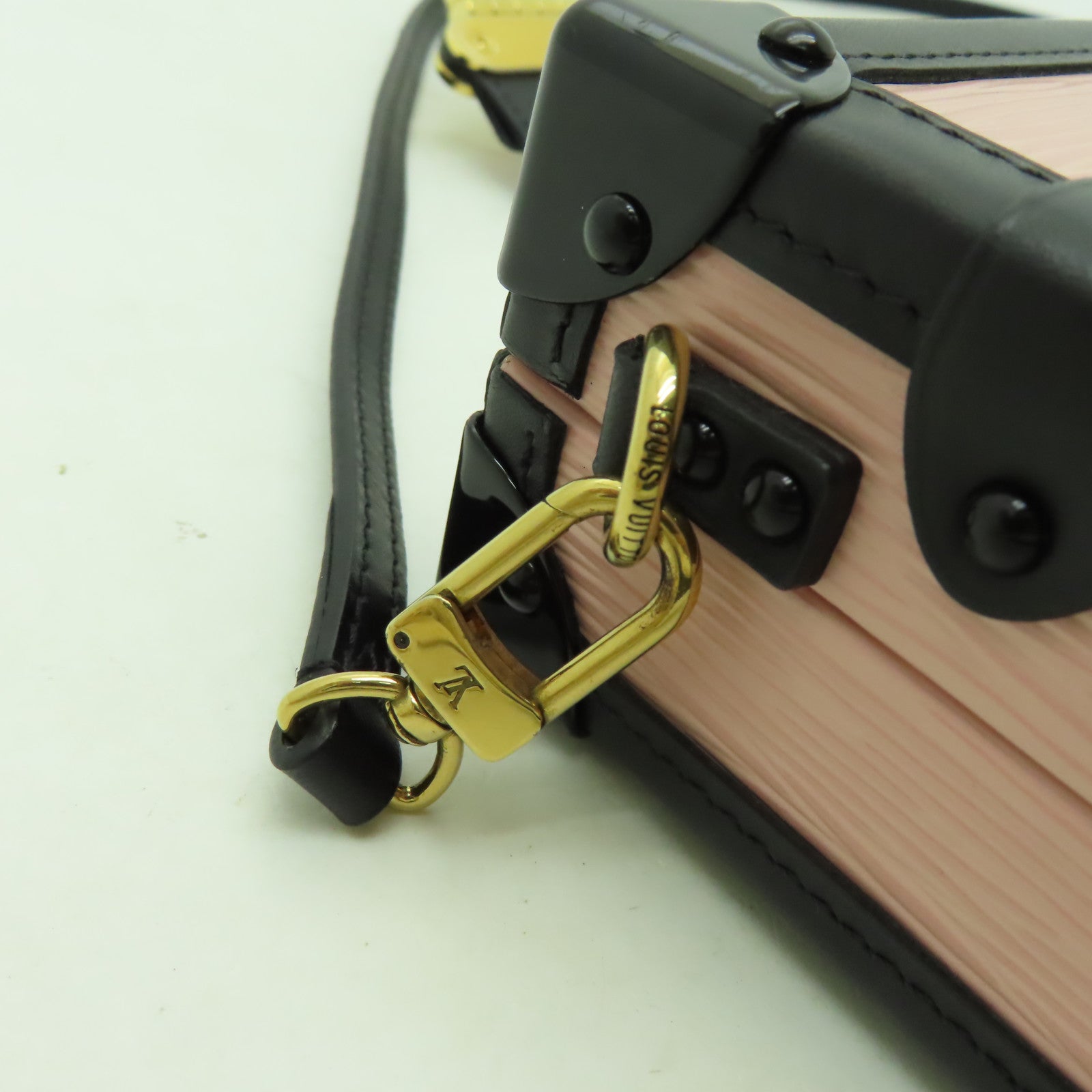 LOUIS VUITTON Epi Petite Malle金扣肩背袋粉紅色/黑色