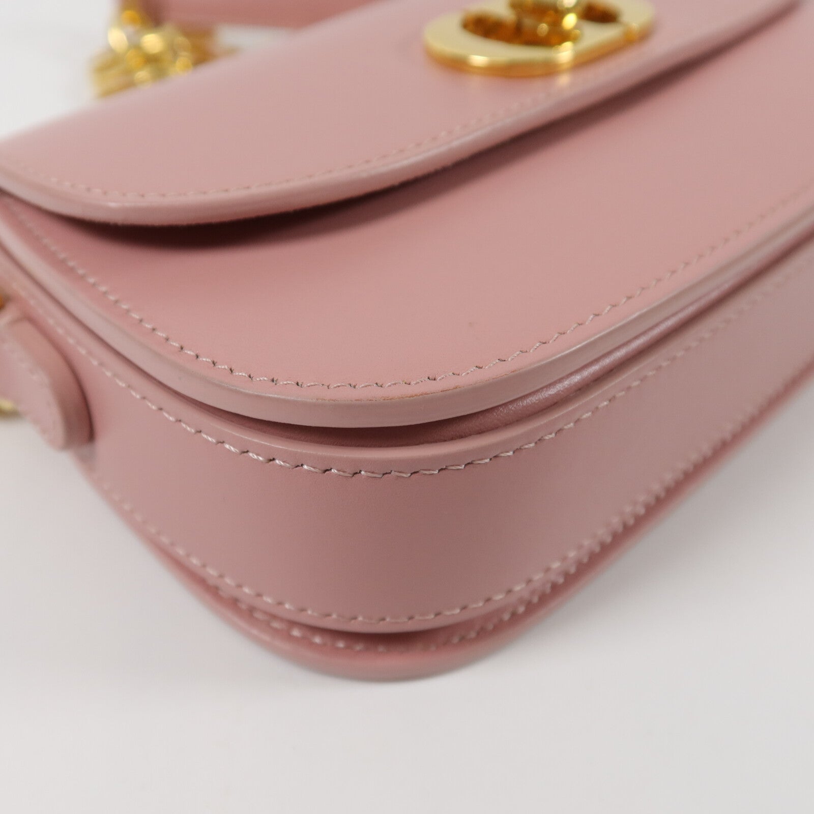 Dior 牛皮皮革30 Montaigne Avenue鏈帶肩背袋