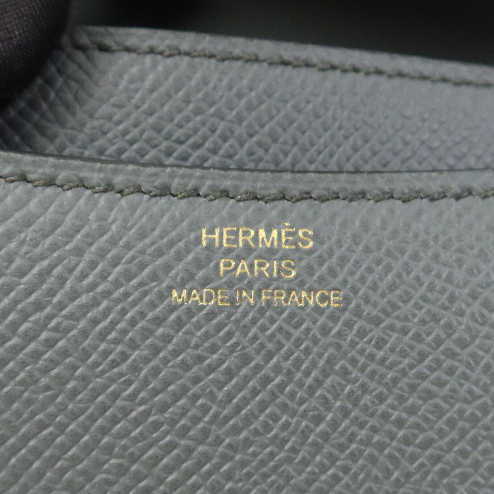 HERMES Epsom皮革Constance Mini金扣肩背袋Bleu Orage