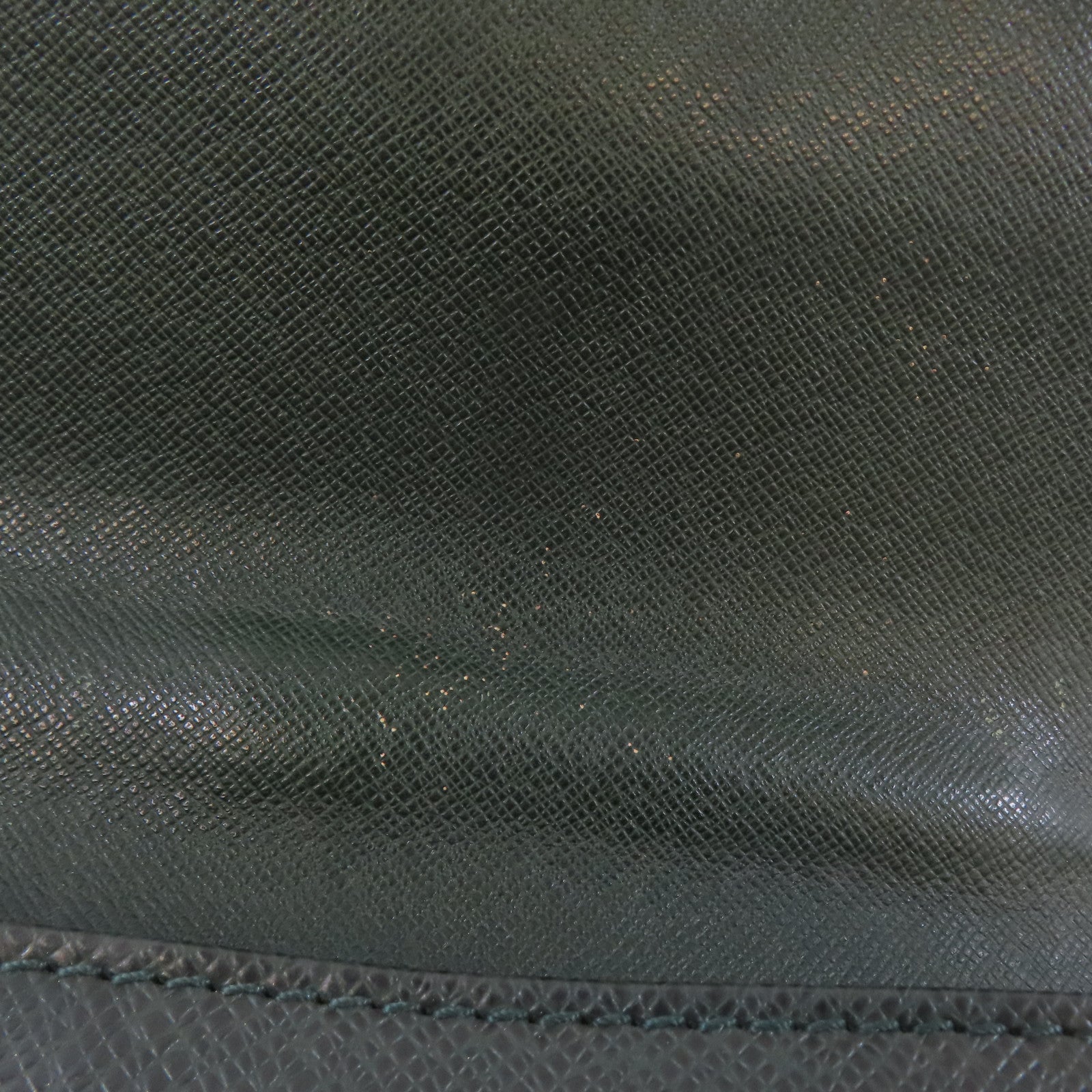 LOUIS VUITTON 【激減優惠】Taiga Business Bag金扣公事包綠色