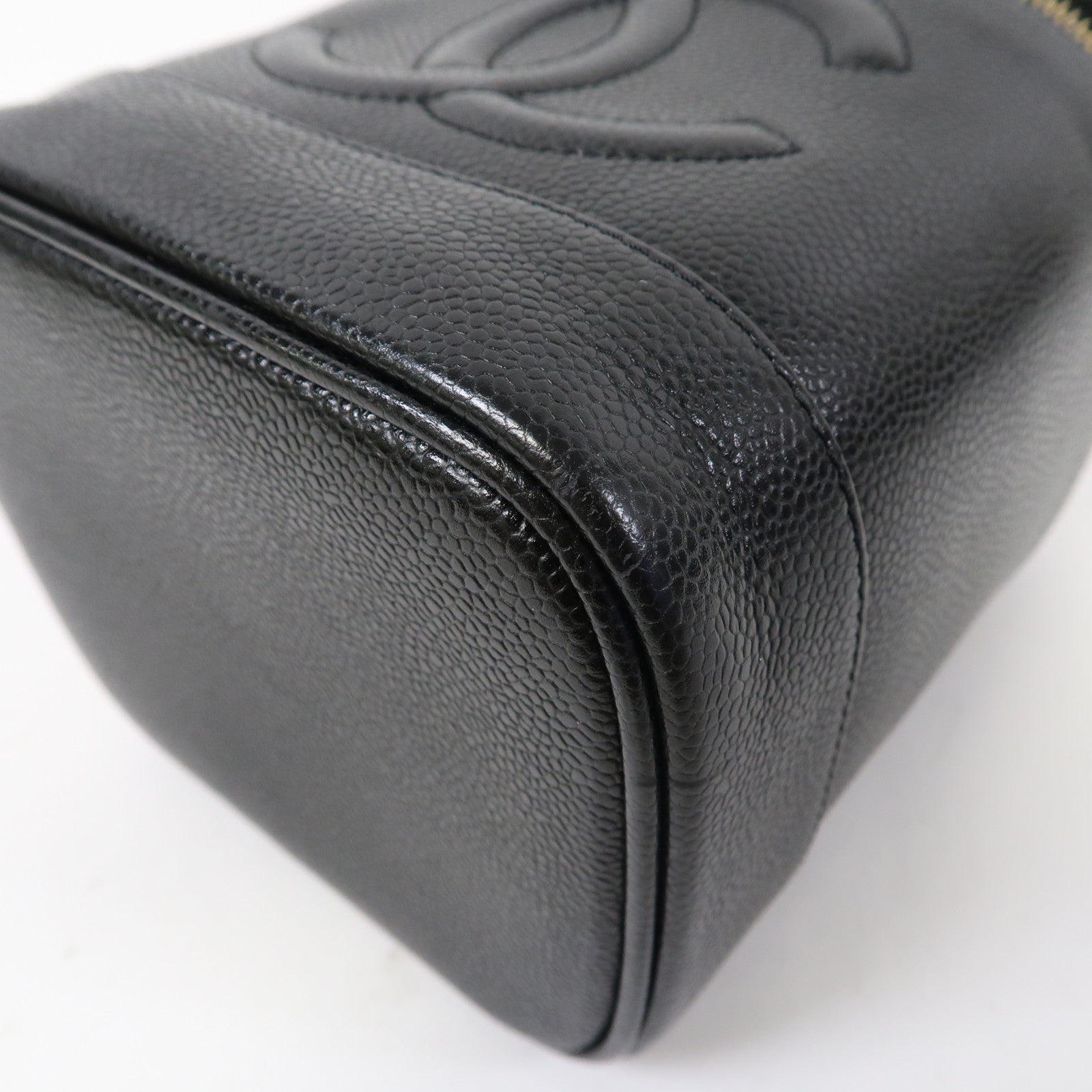 CHANEL Caviar皮革Vintage Vanity Case金扣手挽袋黑色