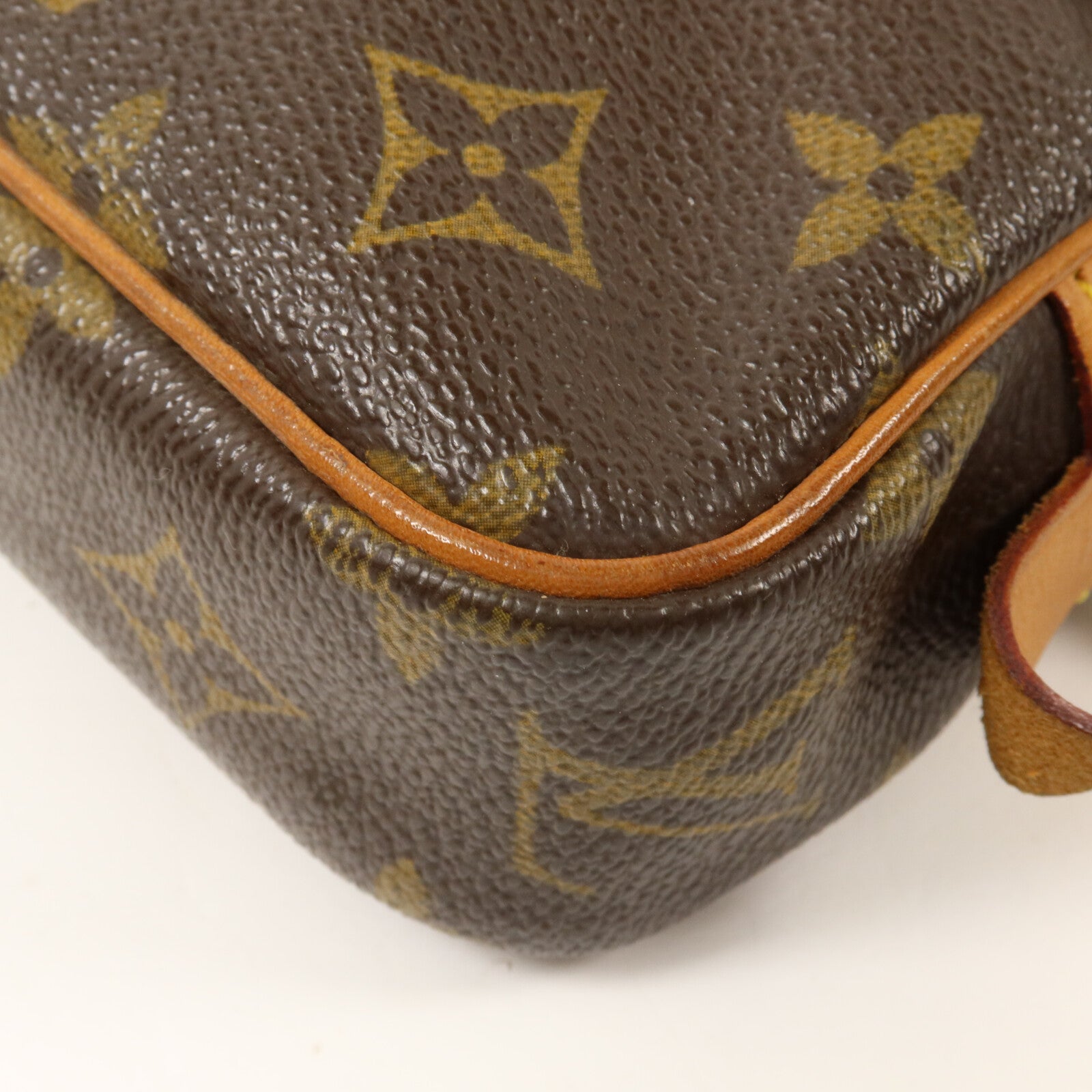 LOUIS VUITTON Monogram Marly Bandouliere肩背袋