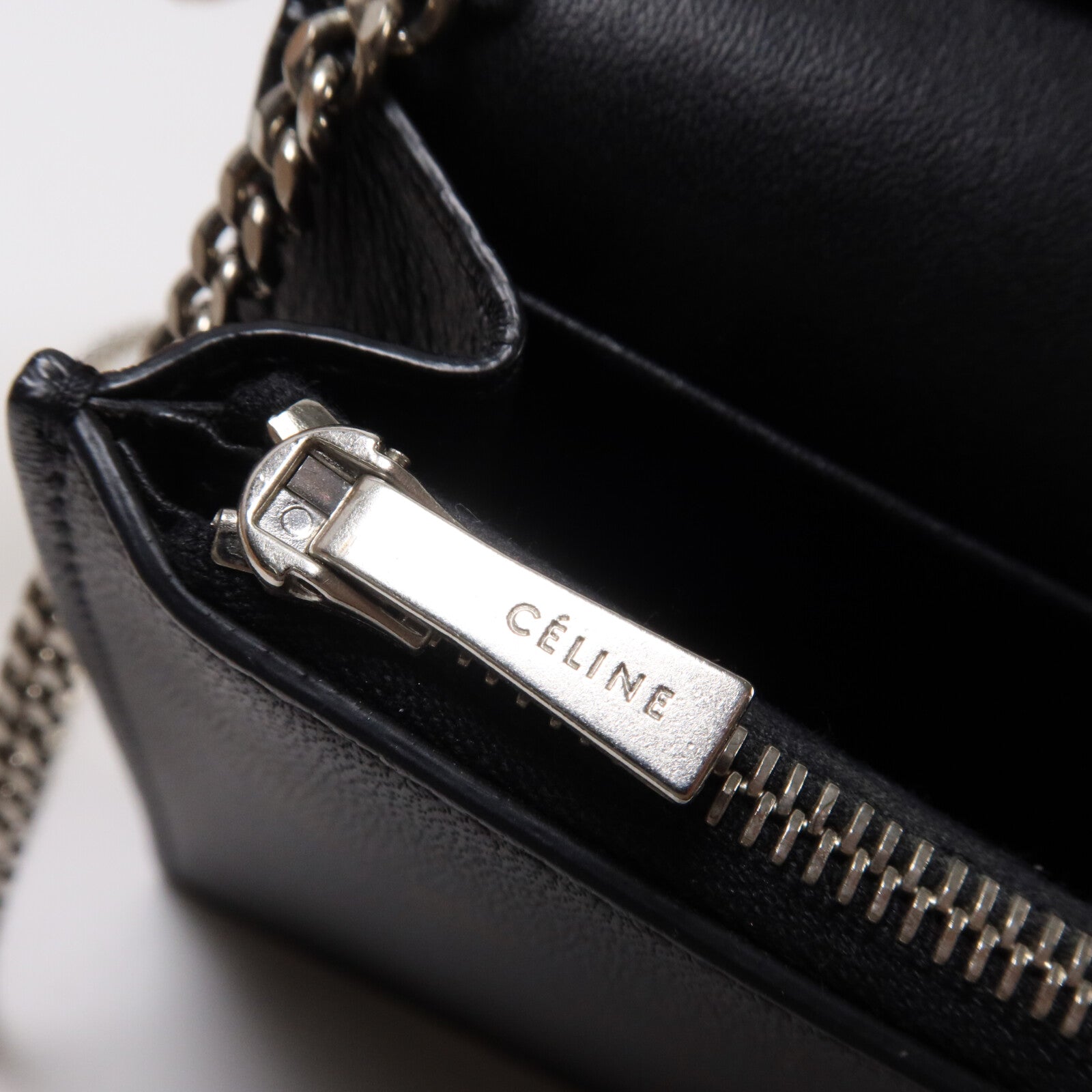 CELINE 牛皮皮革Frame Wallet On Chain鏈帶肩背袋