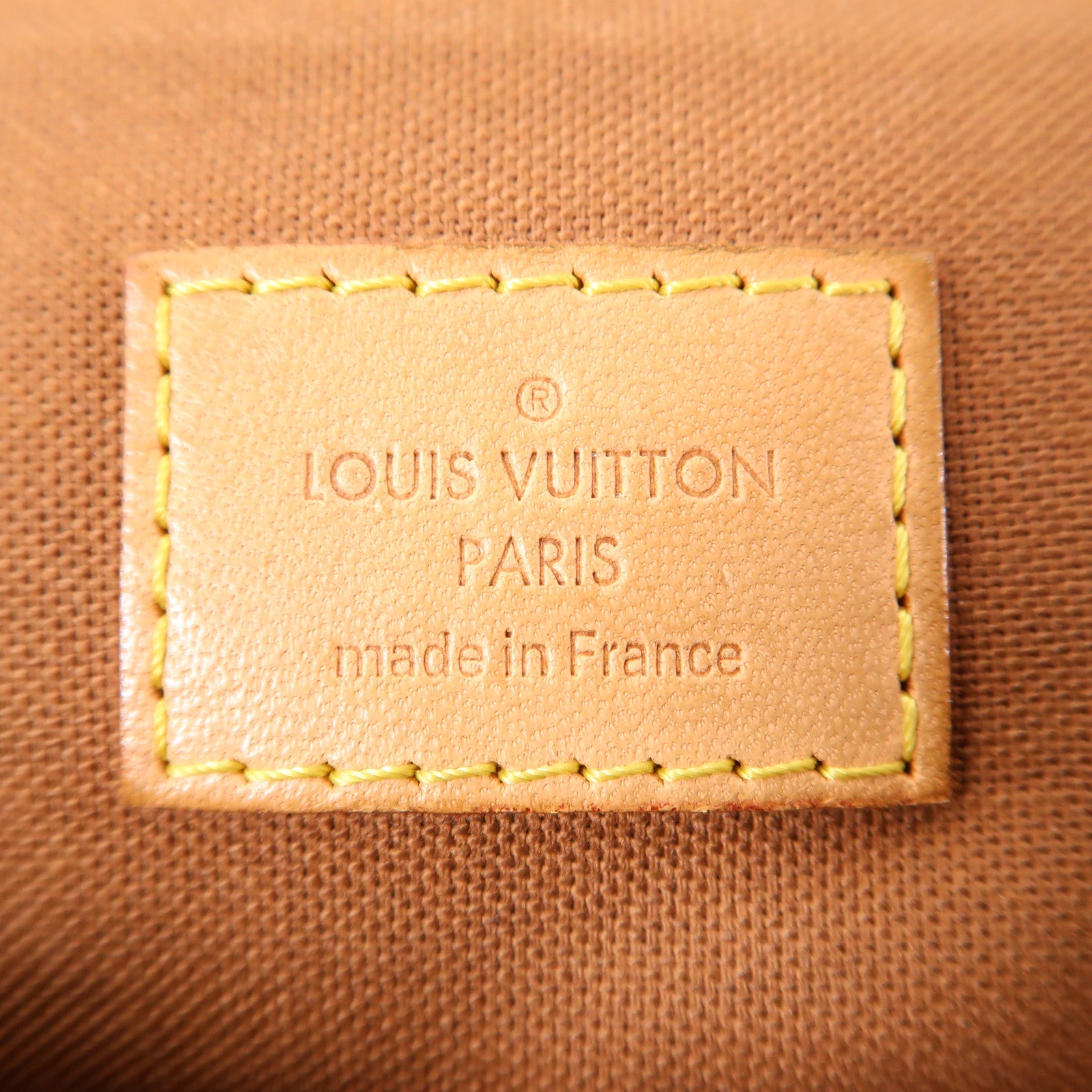 LOUIS VUITTON Monogram Beaubourg MM金扣斜挎包/肩背袋