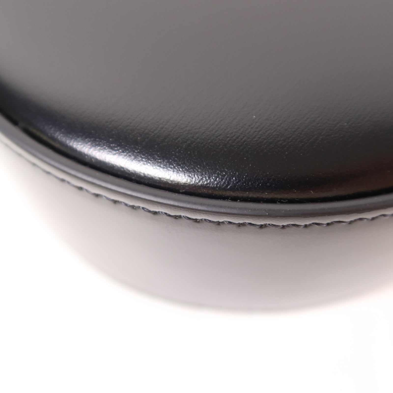 CELINE 牛皮皮革Medium Tilly Bag金扣肩背袋