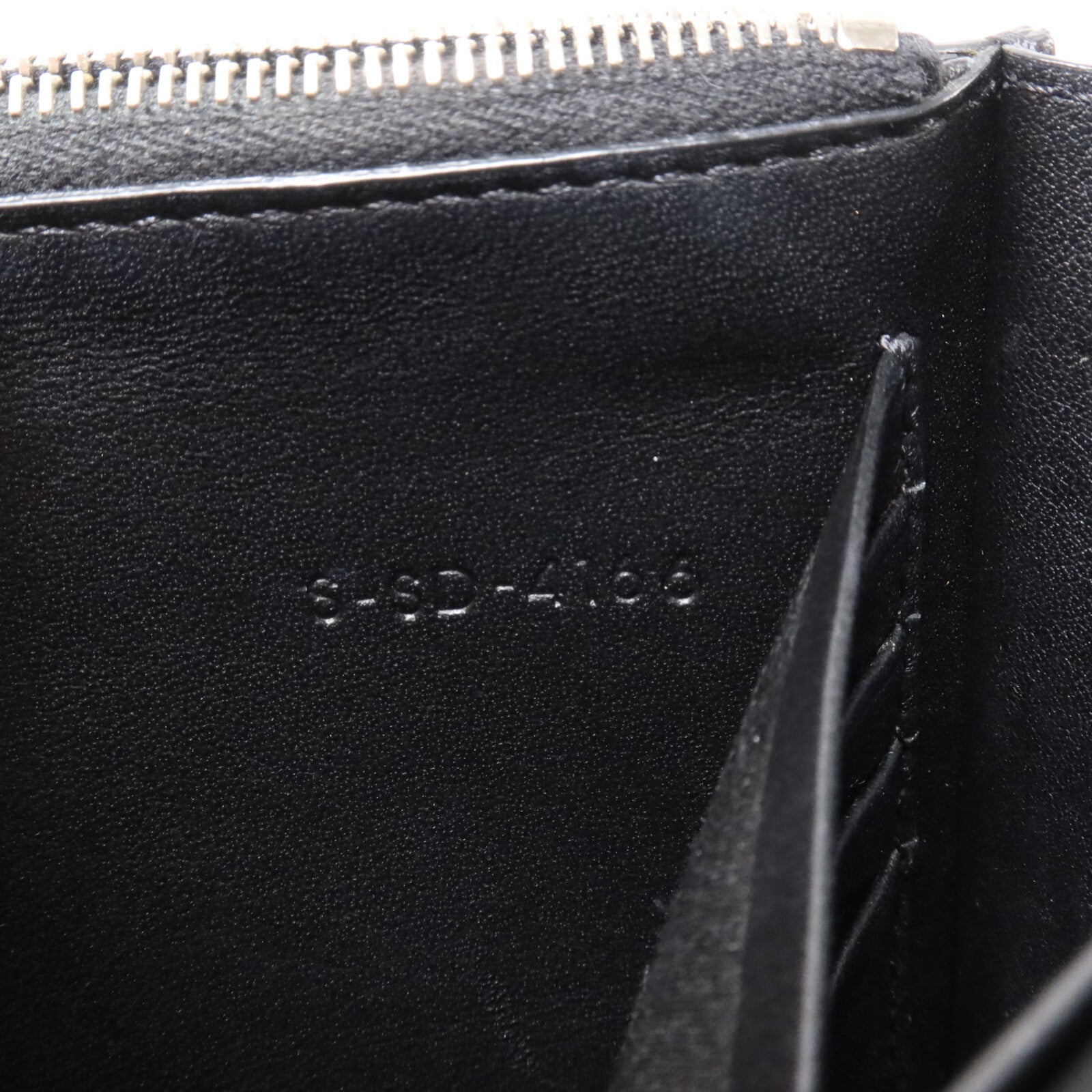 CELINE 牛皮皮革Frame Wallet On Chain鏈帶肩背袋