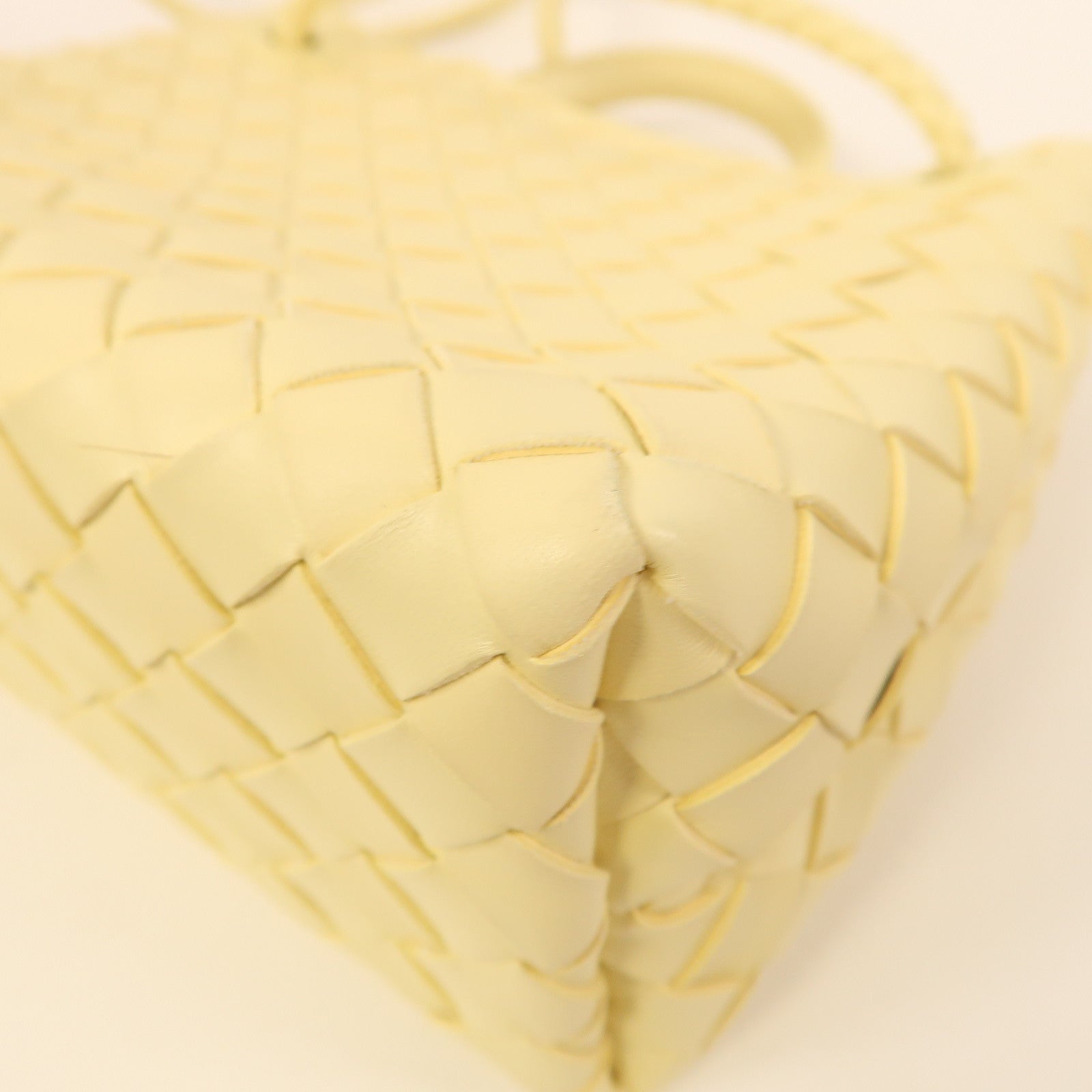 BOTTEGA VENETA 織紋皮革Small Andiamo With Chain金扣手挽肩背兩用袋黃色