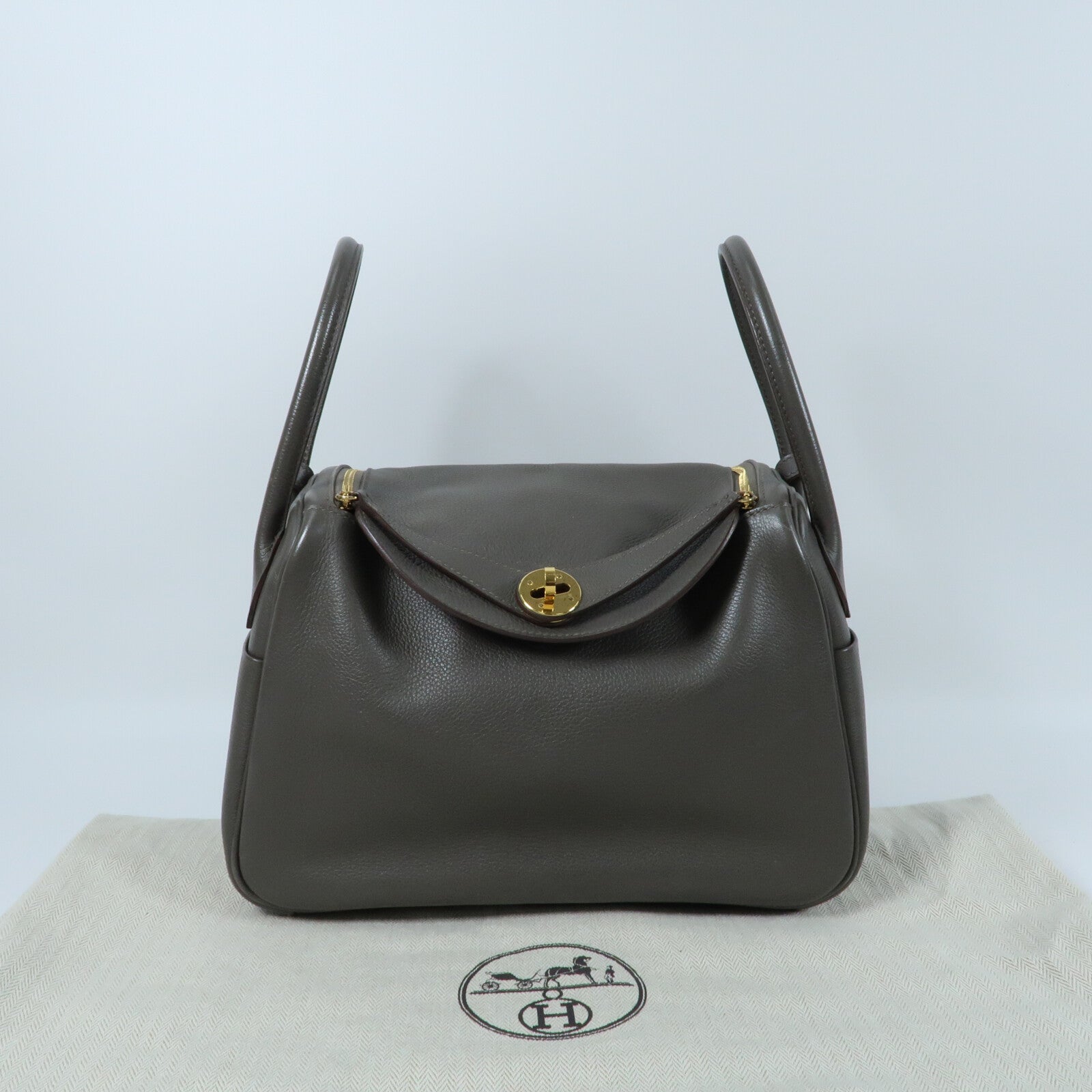 HERMES Evercolor皮革Lindy 26金扣手挽肩背兩用袋Etain