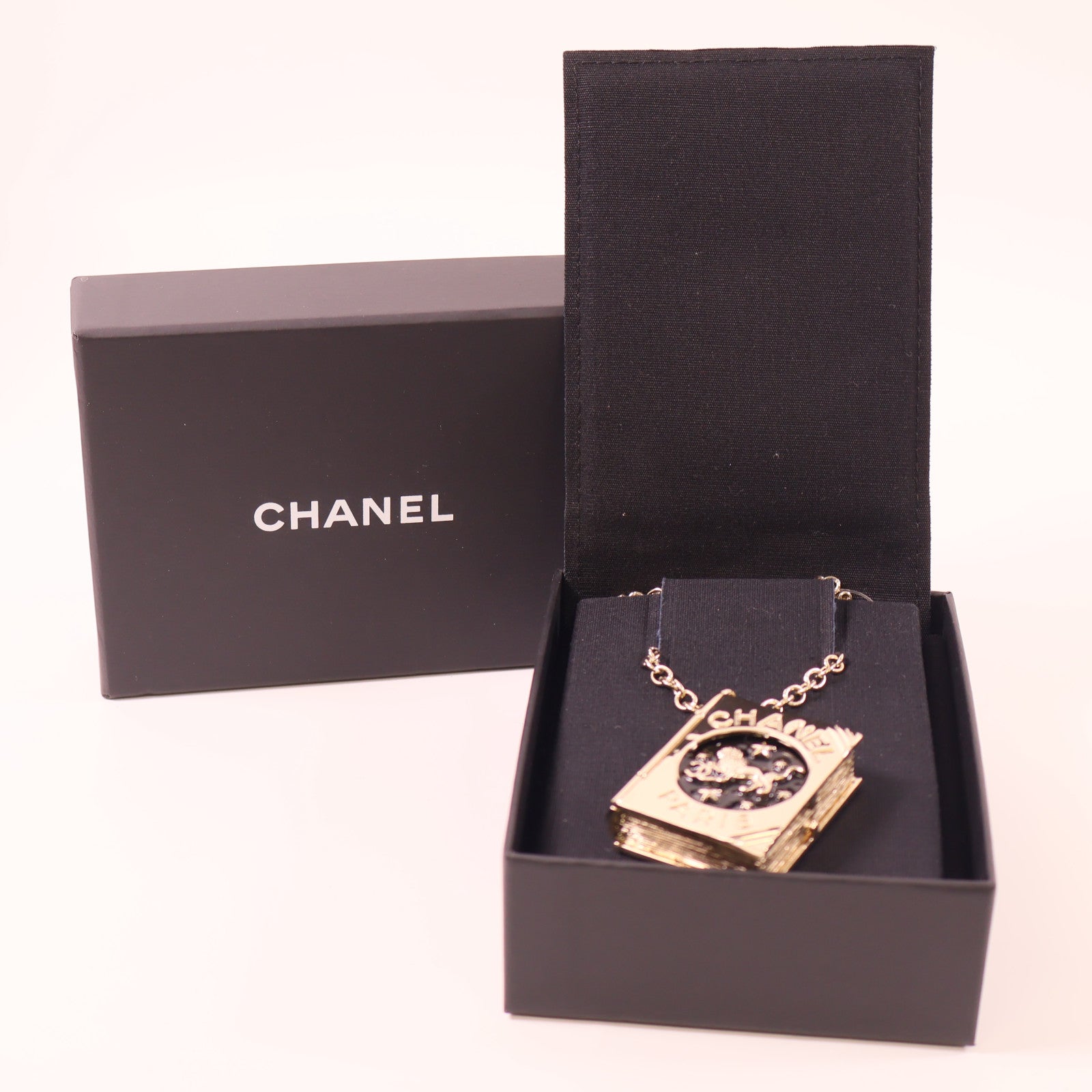 CHANEL 金屬Necklace項鍊金色/黑色