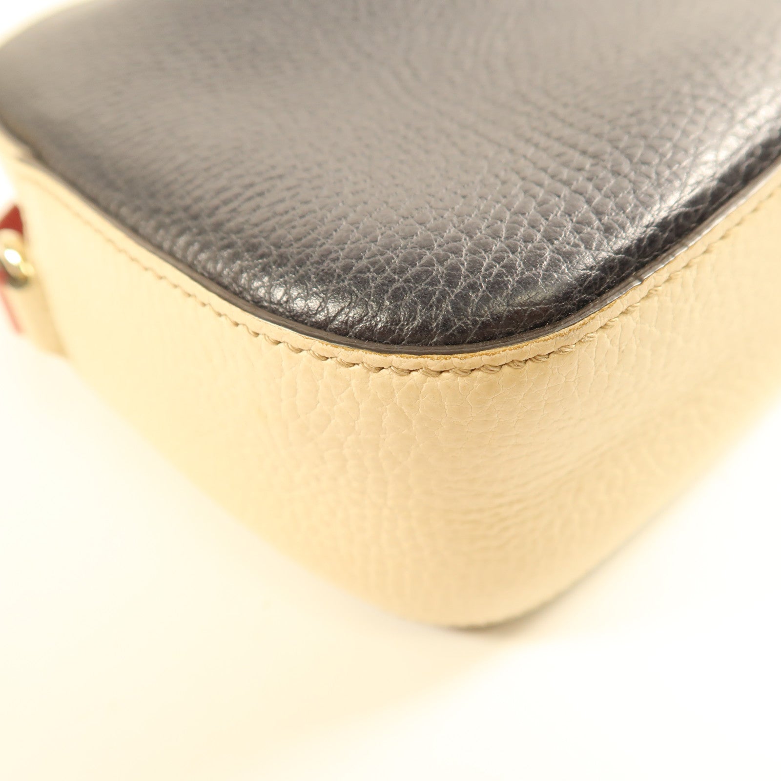 GUCCI 牛皮皮革Shoulder Bag金扣肩背袋