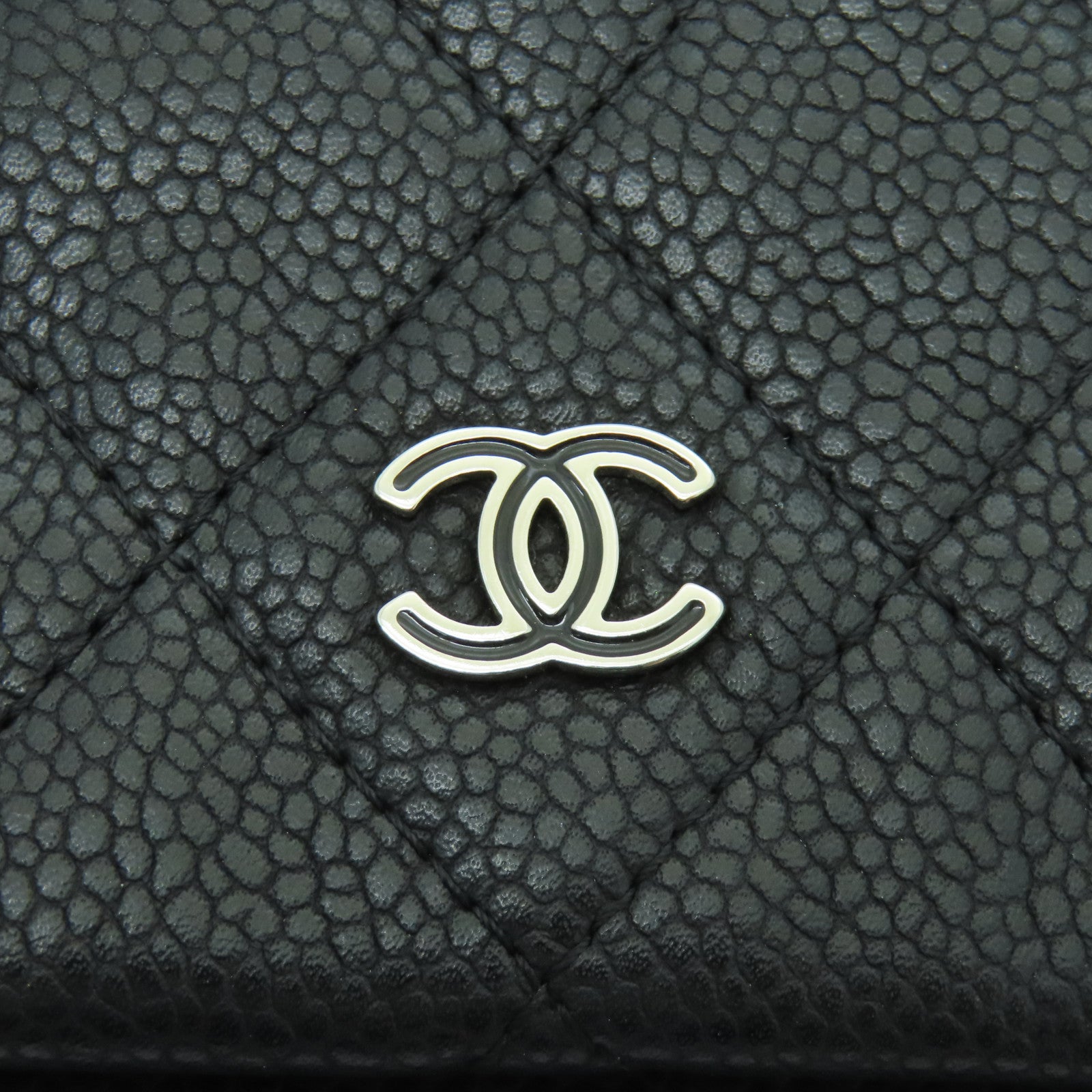 CHANEL 【激減優惠】菱格Caviar皮革Pouch銀扣手拿包黑色