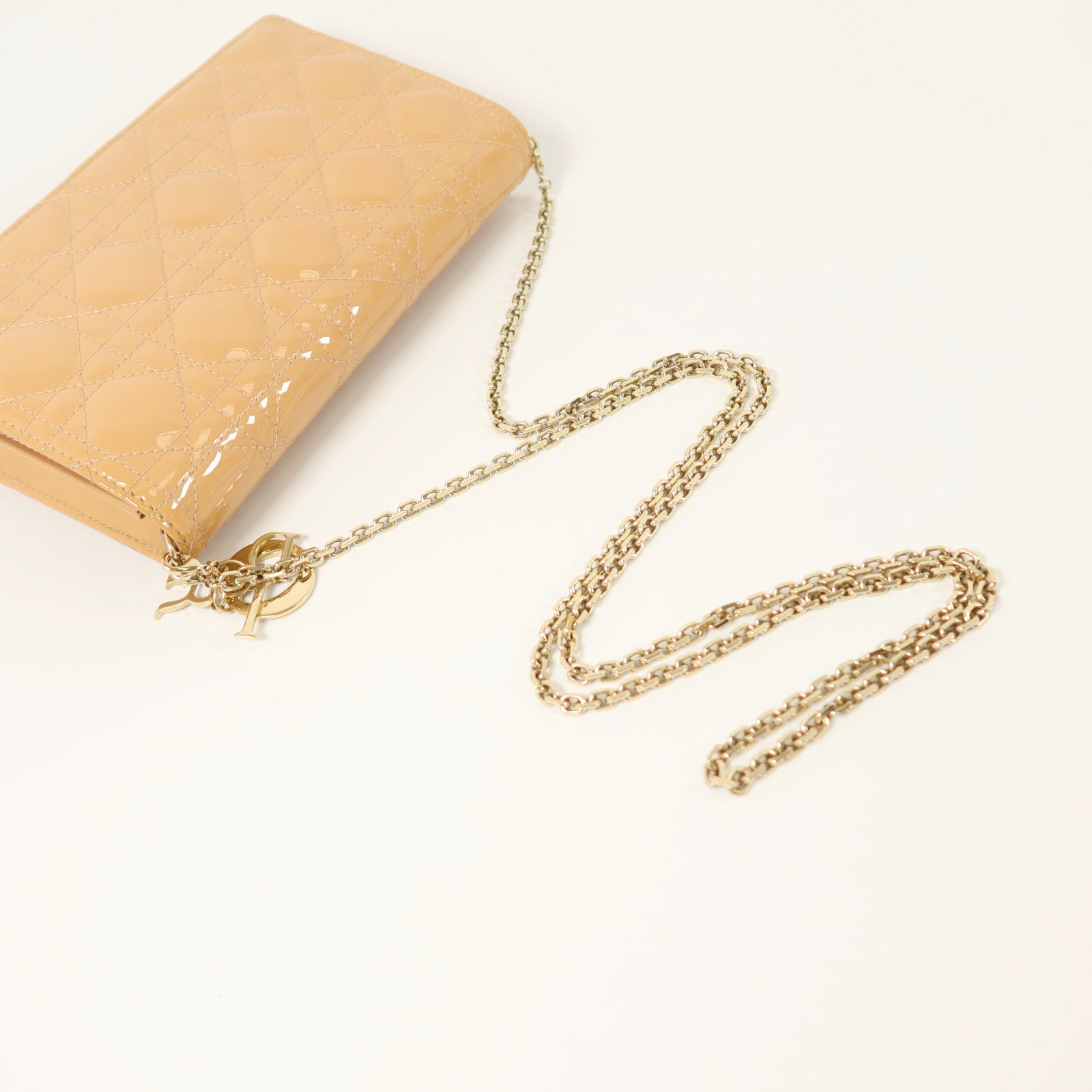 Dior 漆皮皮革Lady Dior Pouch With Chain金扣鏈帶肩背袋