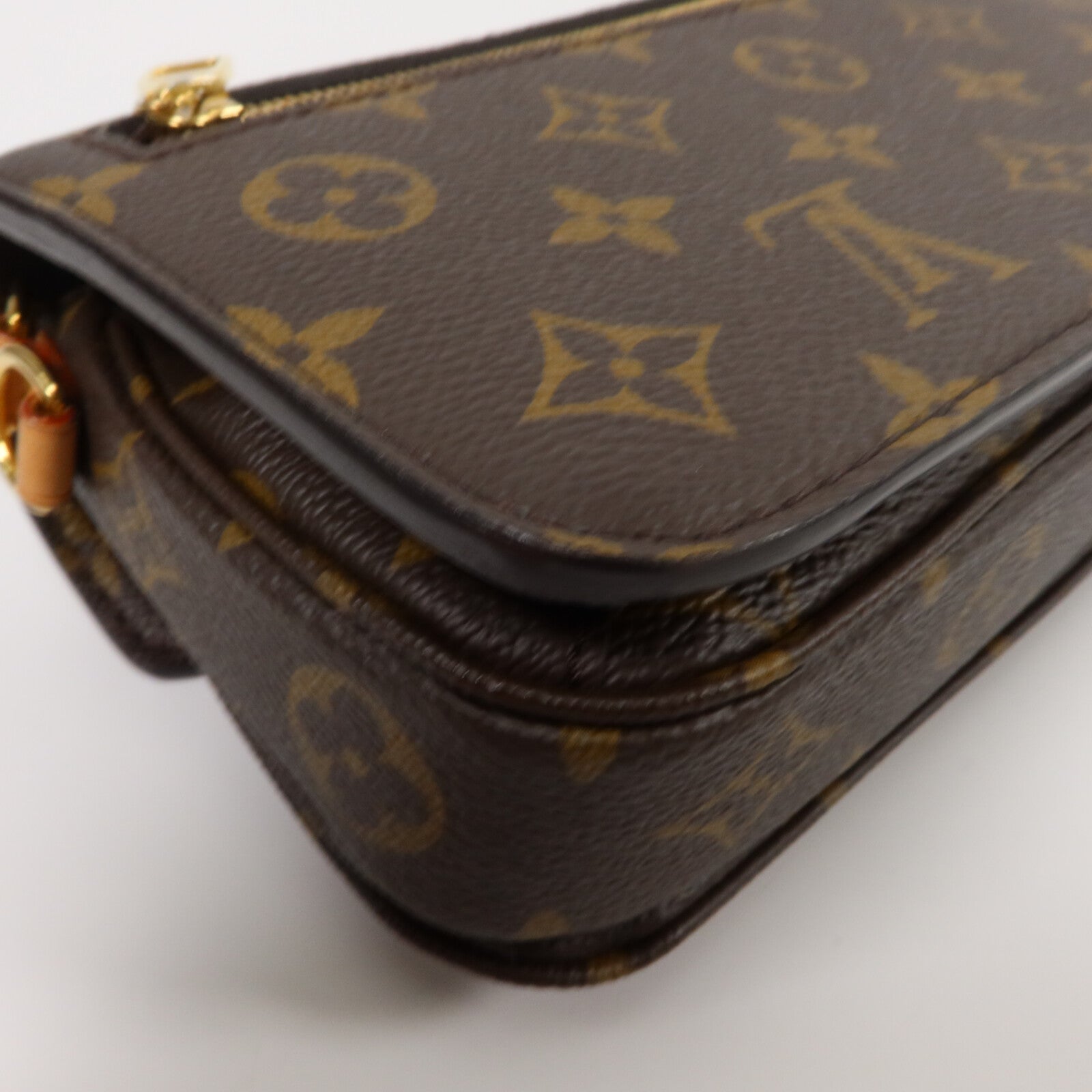 LOUIS VUITTON Monogram Pochette Metis East West手挽肩背兩用袋