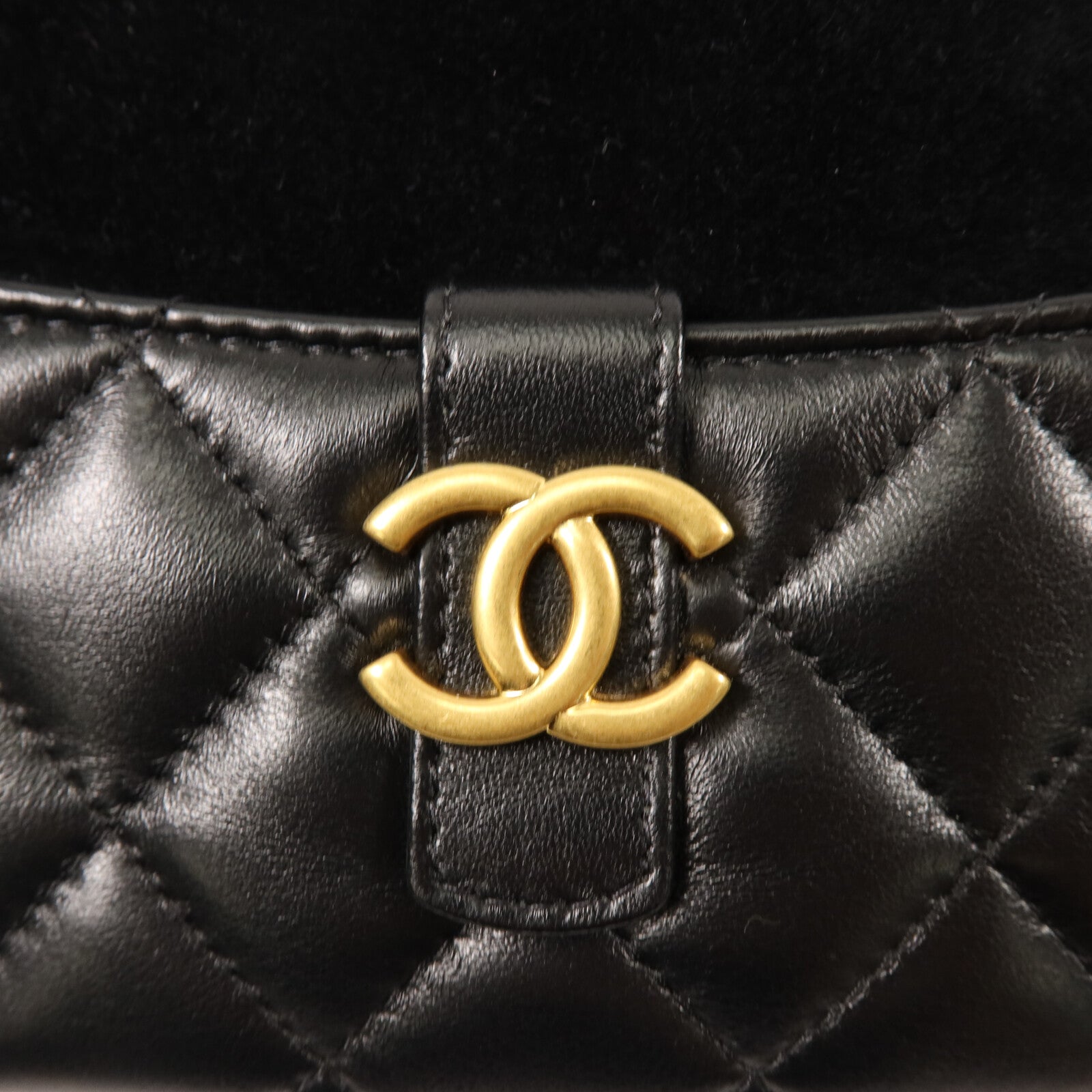 CHANEL 羊皮/麂皮皮革Phone Bag鏈帶肩背袋