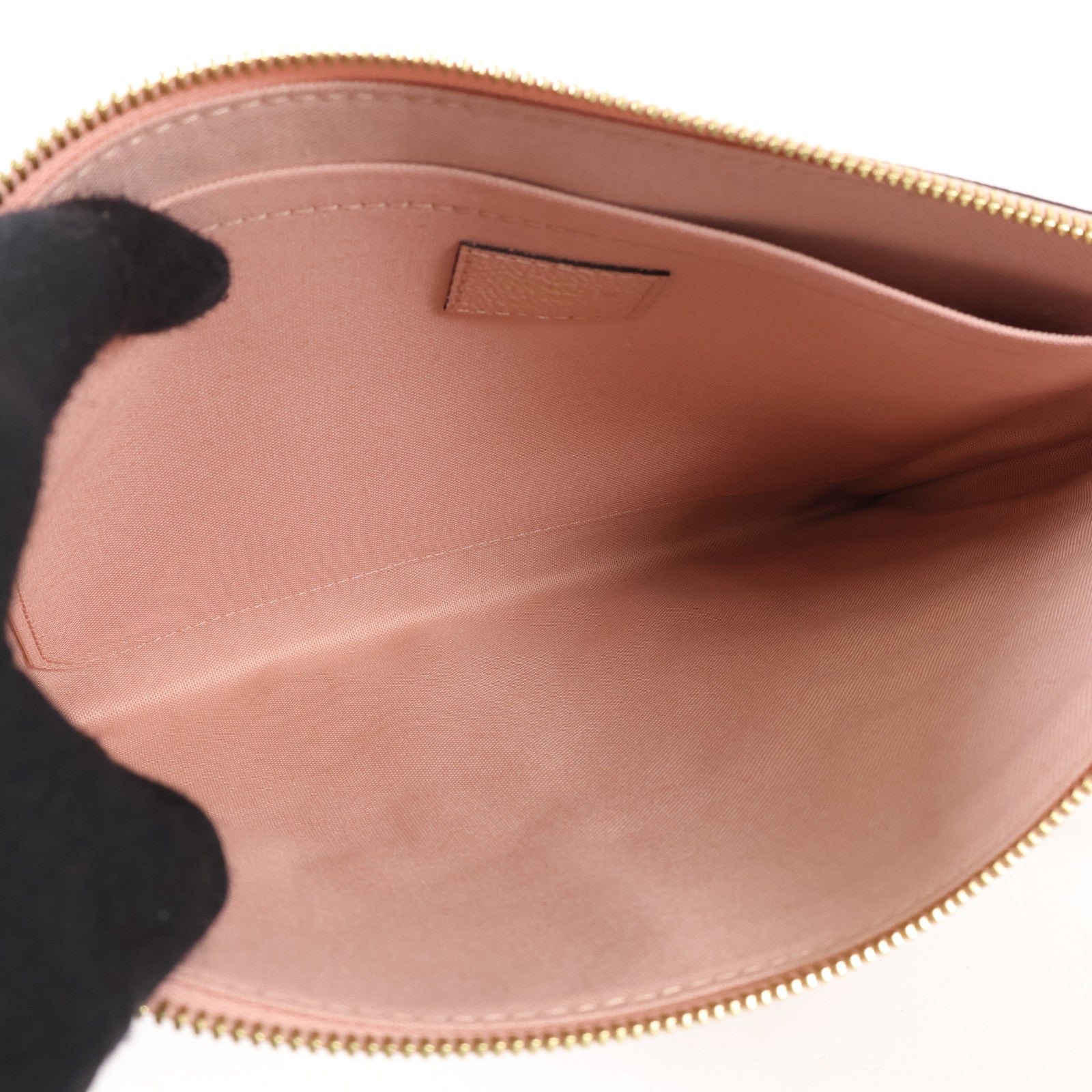 LOUIS VUITTON Monogram Empreinte Daily Pouch金扣手拿包