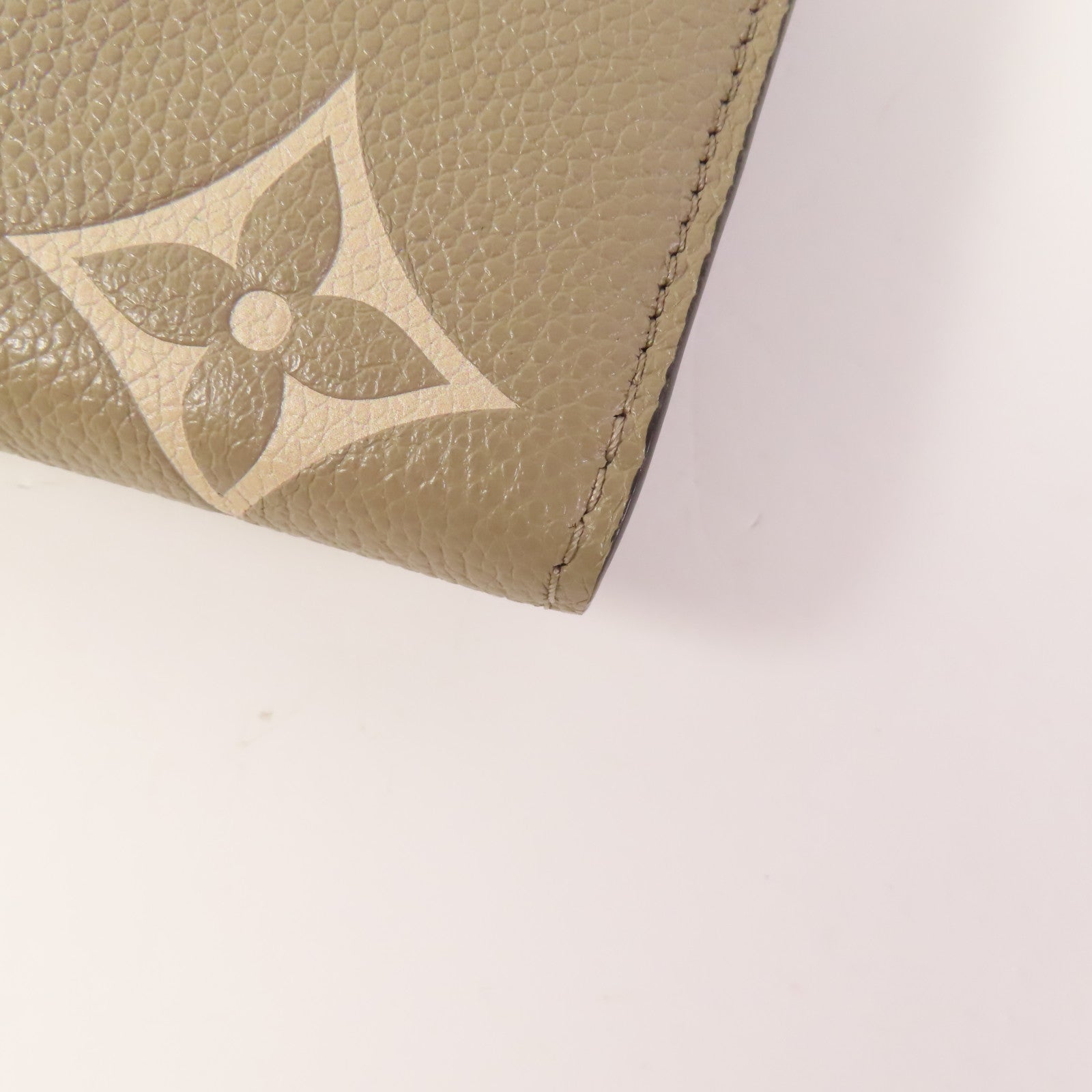 LOUIS VUITTON Mono-Empreinte Sarah長錢包