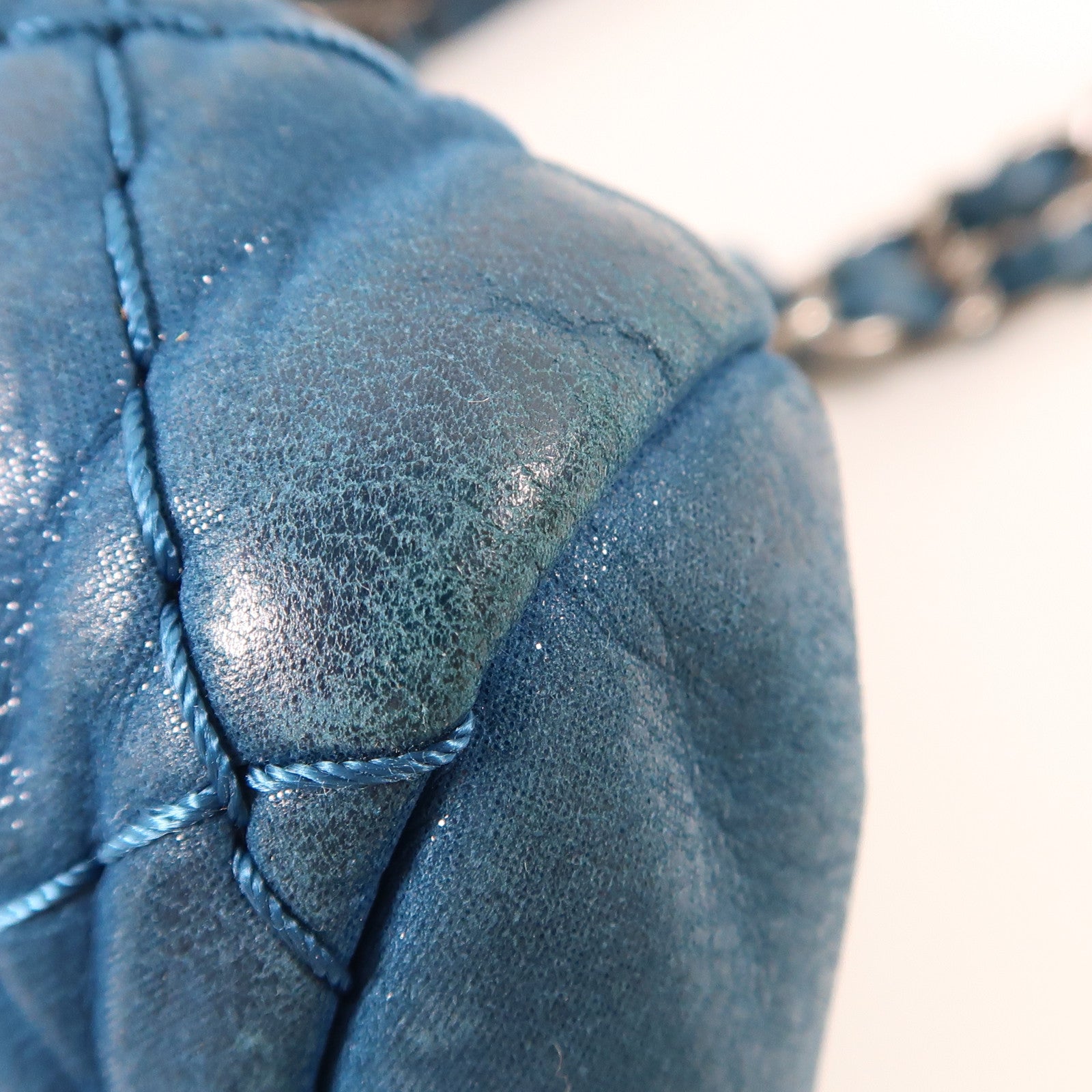 CHANEL 牛皮皮革Hand Bag銀扣鏈帶肩背袋