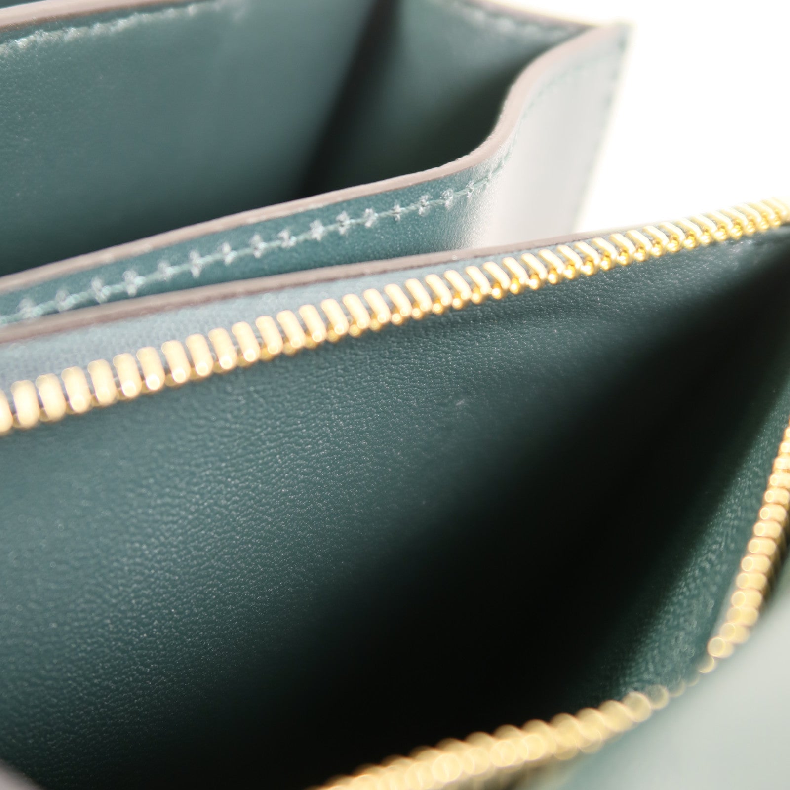 CELINE 【激減優惠】牛皮皮革Classic Box金扣肩背袋
