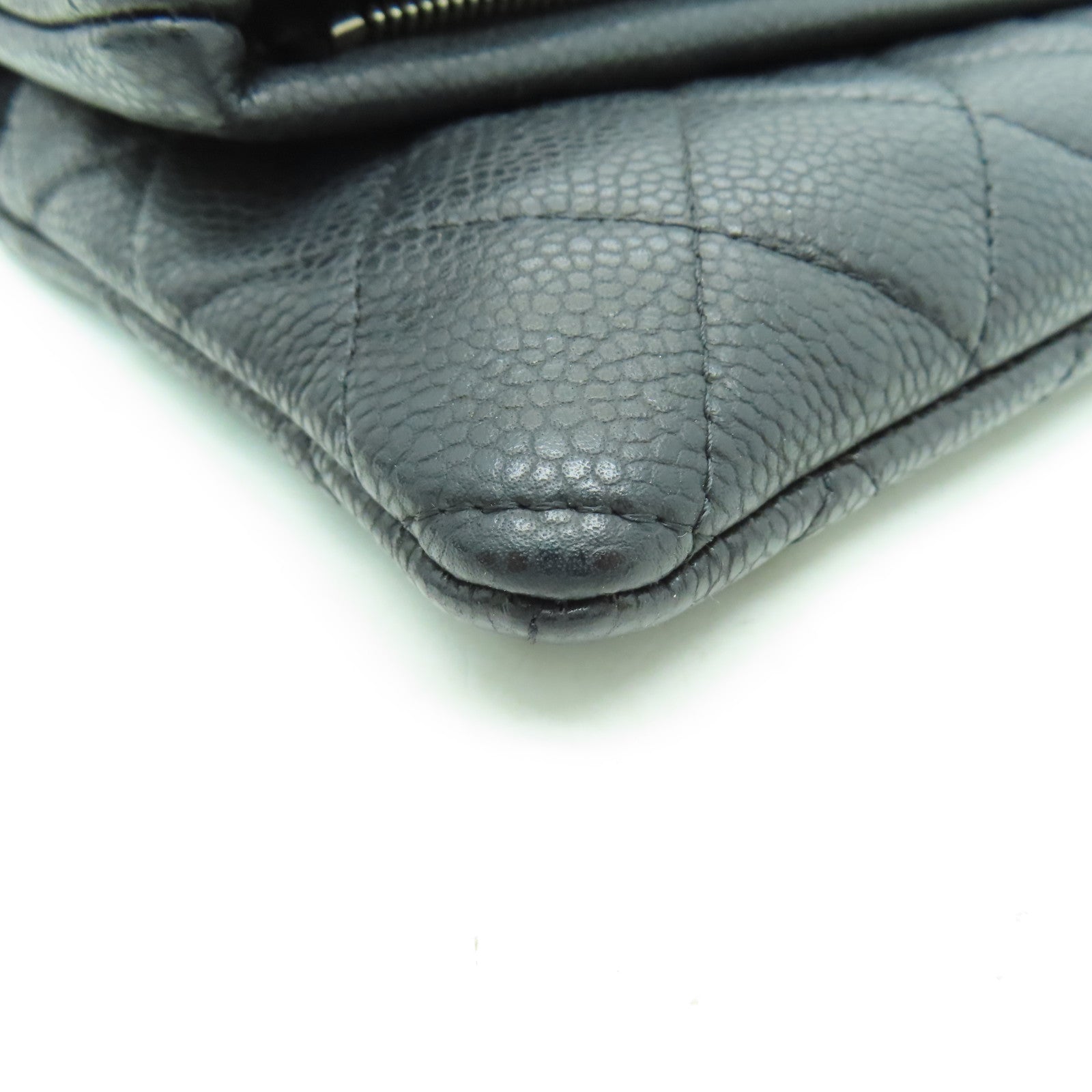CHANEL 【激減優惠】菱格Caviar皮革Pouch銀扣手拿包黑色