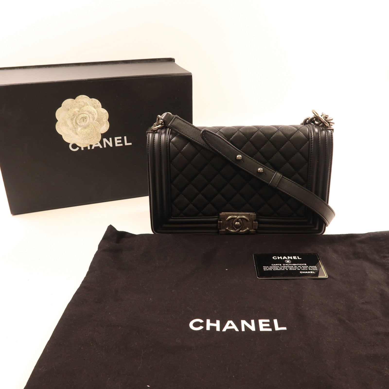 CHANEL 牛皮皮革Boy 25鏈帶肩背袋