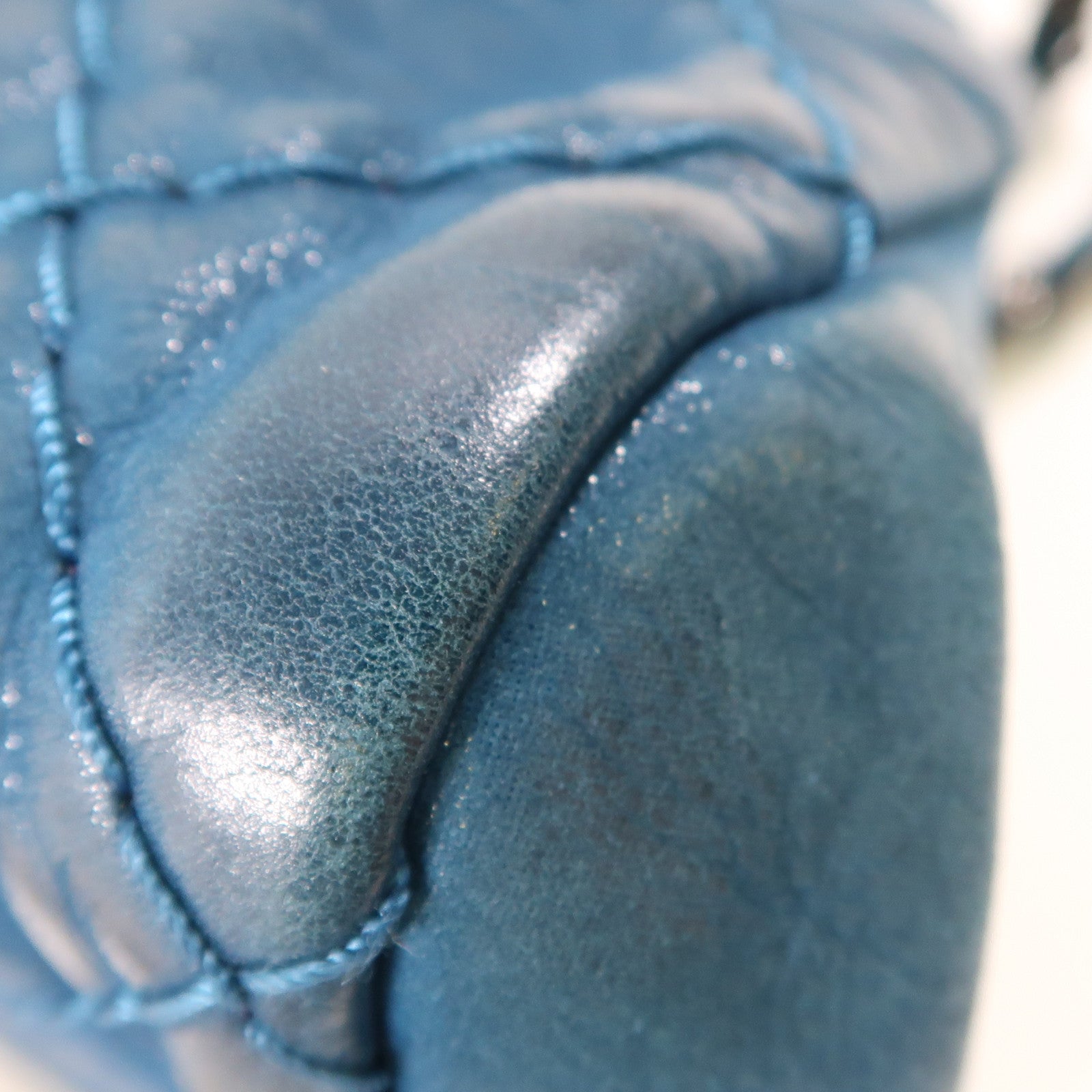 CHANEL 牛皮皮革Hand Bag銀扣鏈帶肩背袋