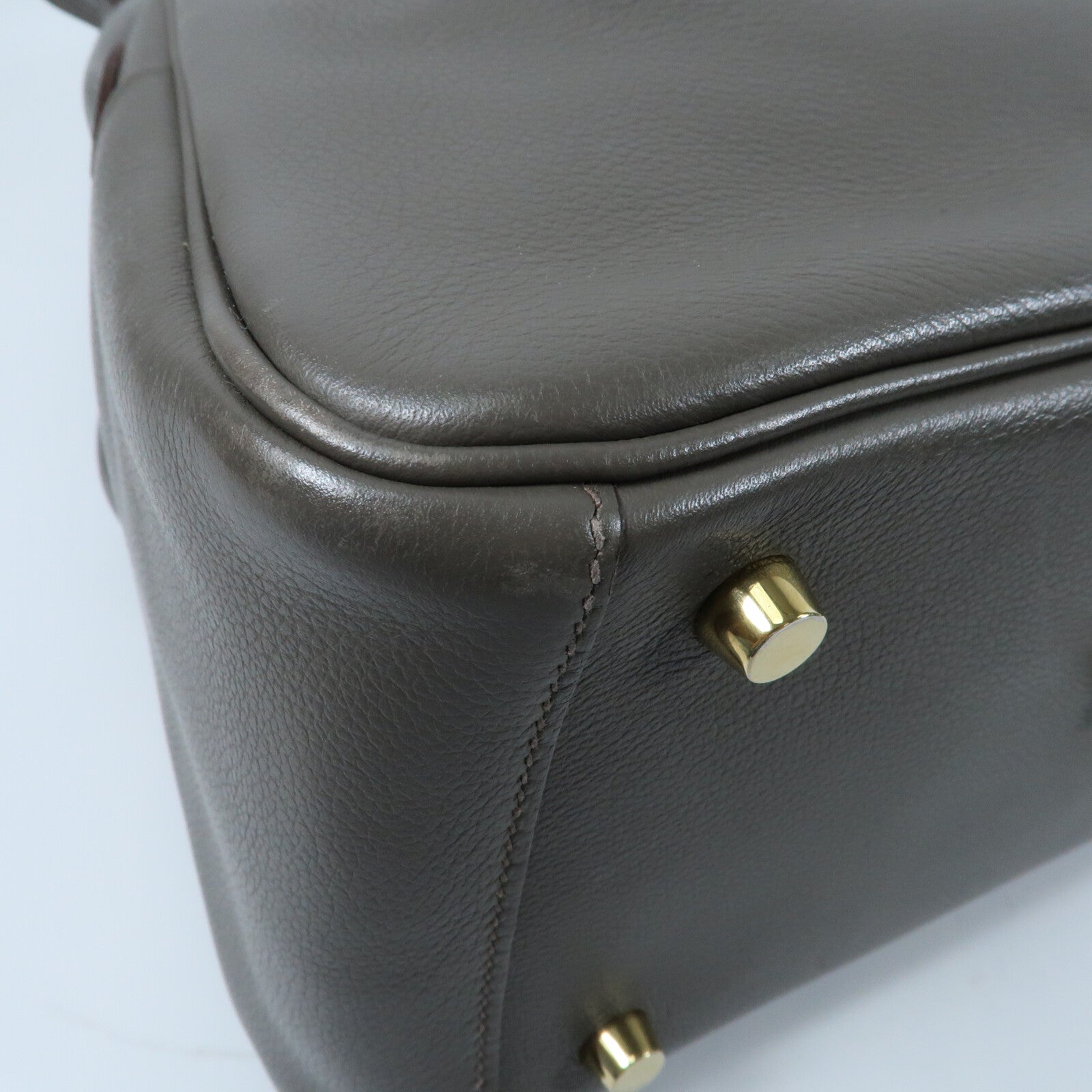 HERMES Evercolor皮革Lindy 26金扣手挽肩背兩用袋Etain