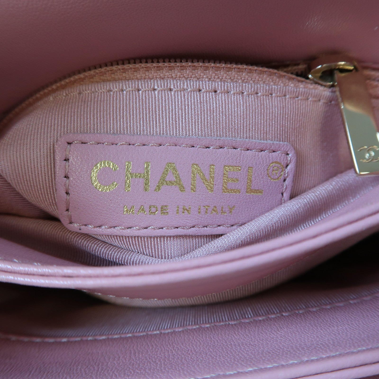 CHANEL 菱格羊皮皮革Mini Flap Bag金扣手挽肩背兩用袋粉紅色