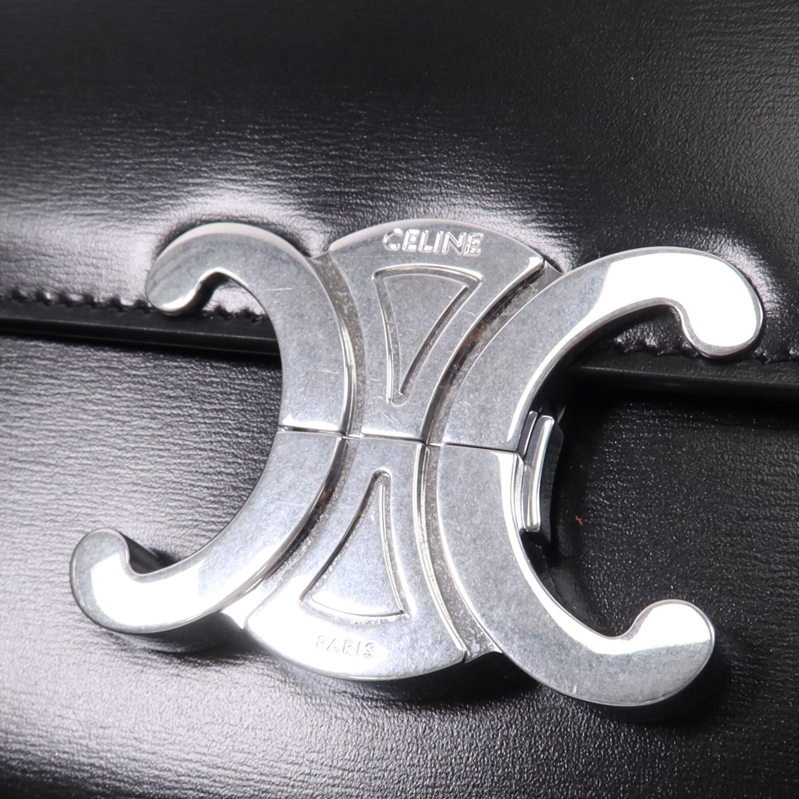 CELINE 牛皮皮革Teen Troimphe銀扣肩背袋