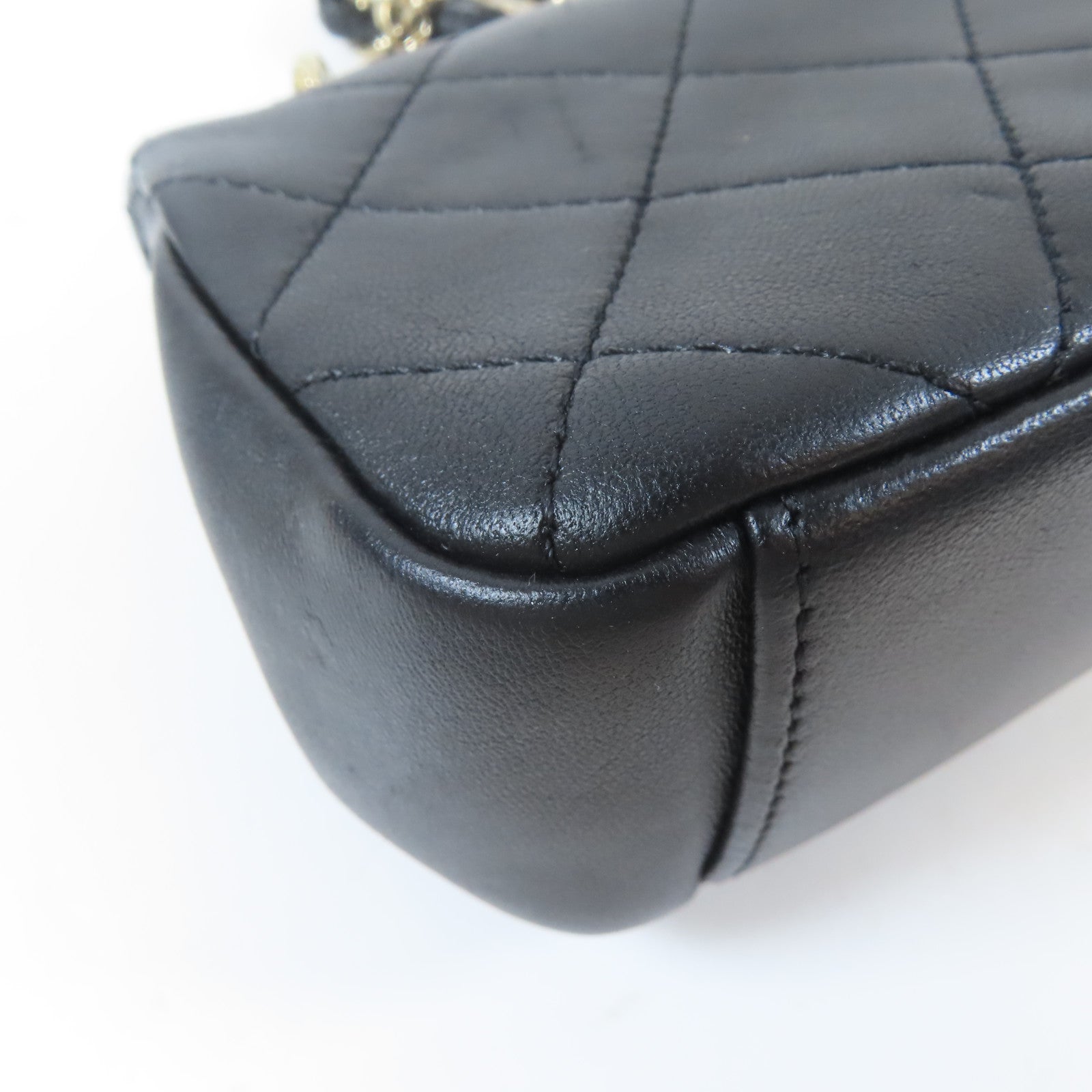 CHANEL 菱格羊皮皮革Flap Bag金扣鏈帶肩背袋黑色